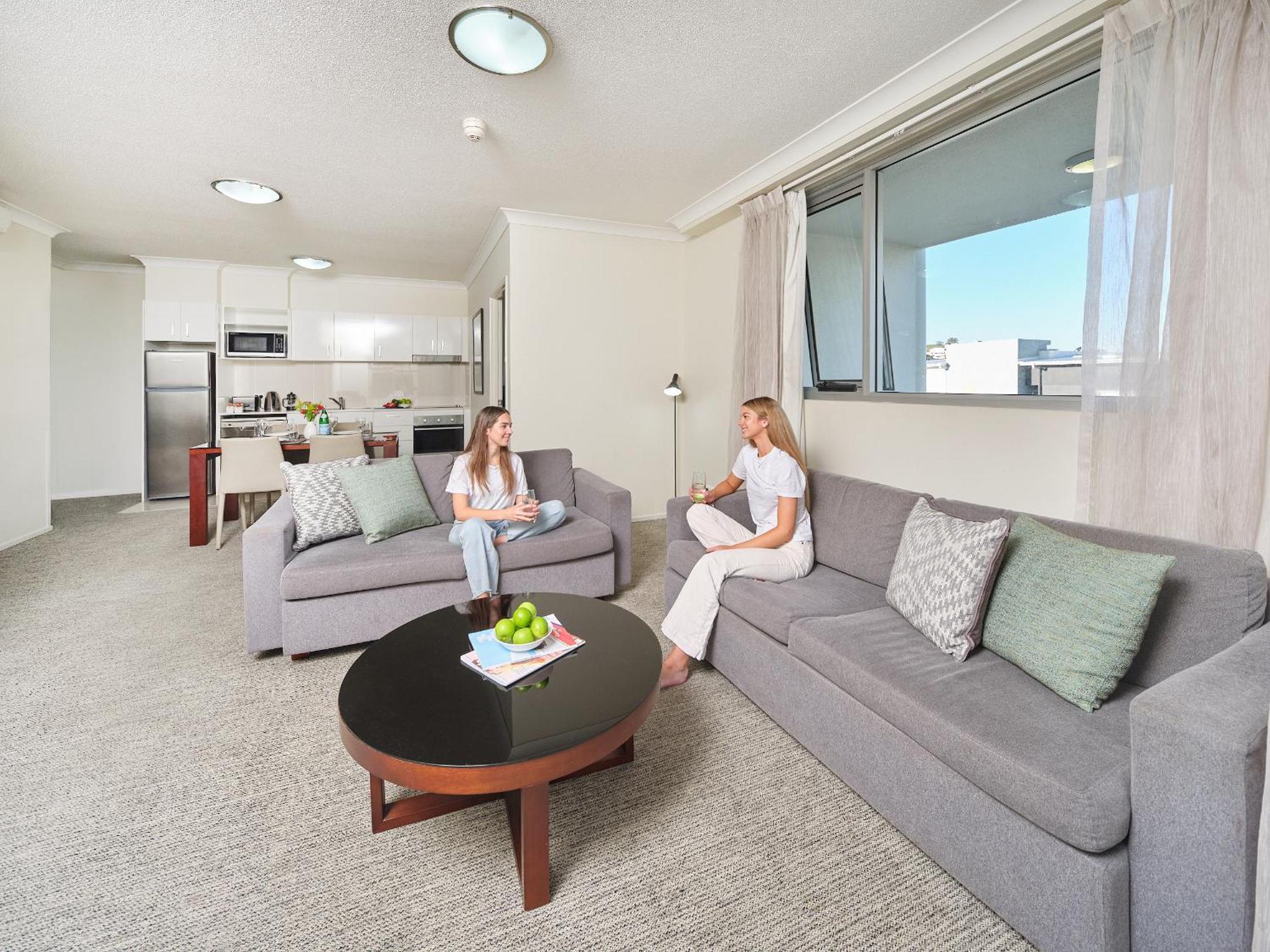 One-Bedroom Apartment Balcony,1406304893:JPEG