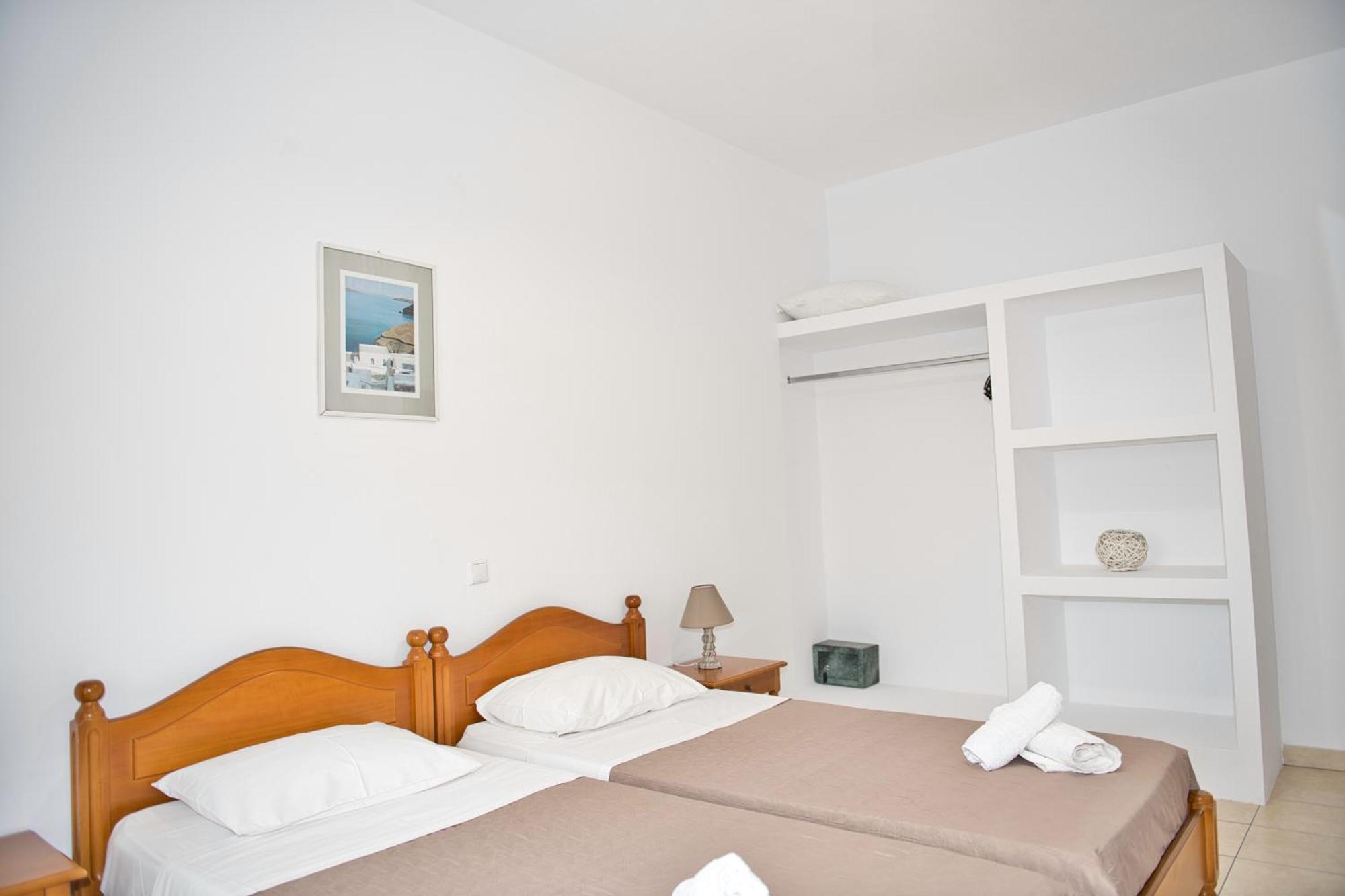 One-Bedroom Apartment,1590359081:JPEG