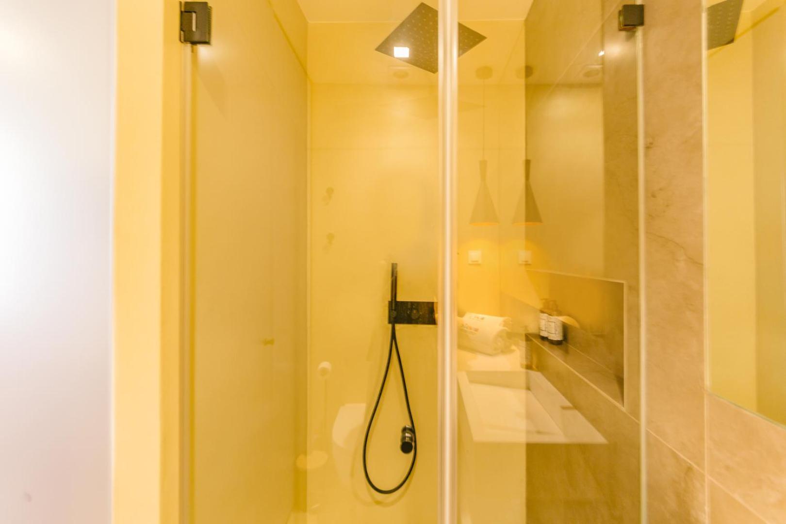 Twin Room Bathroom