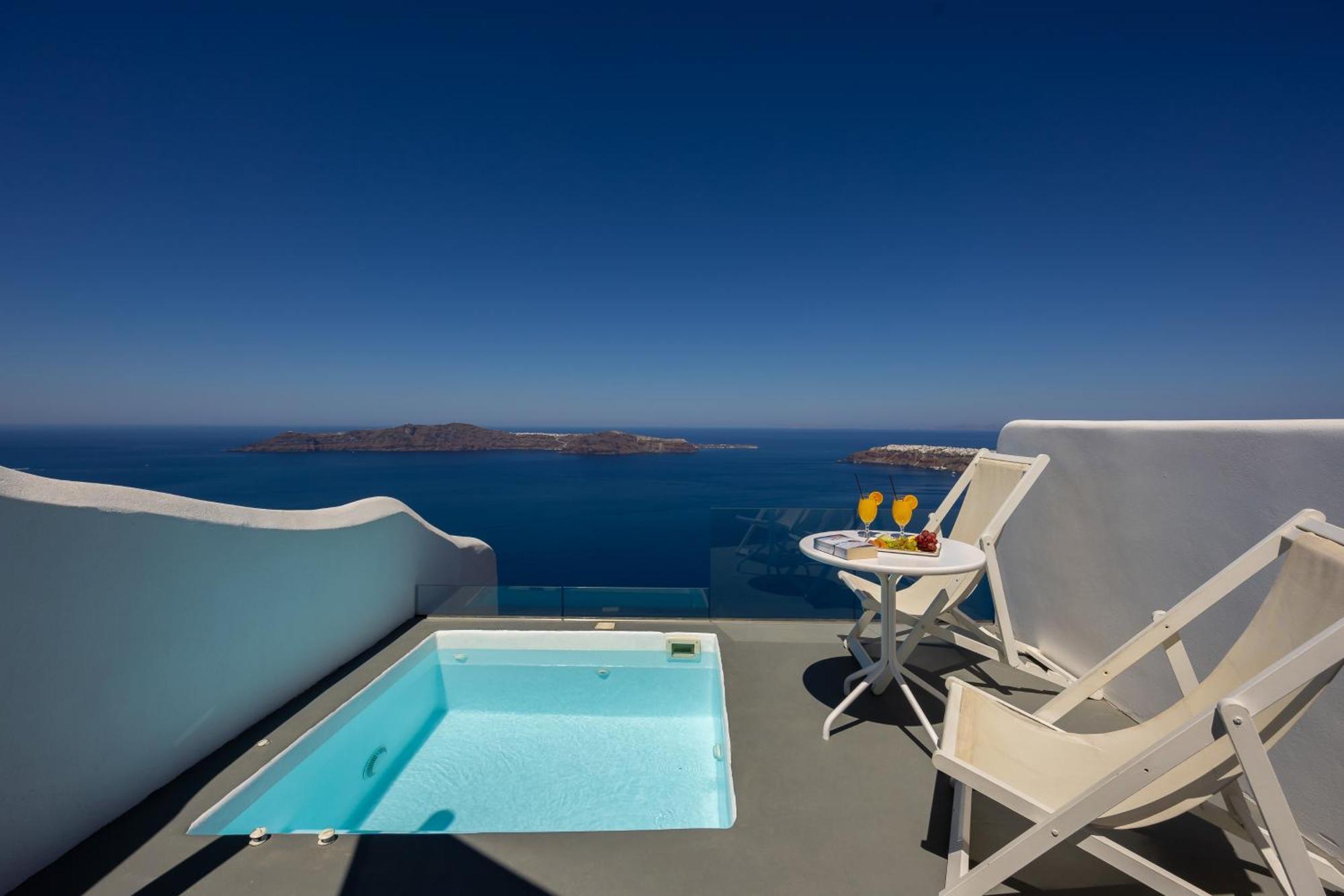 Deluxe Double Room Hot Tub Caldera View