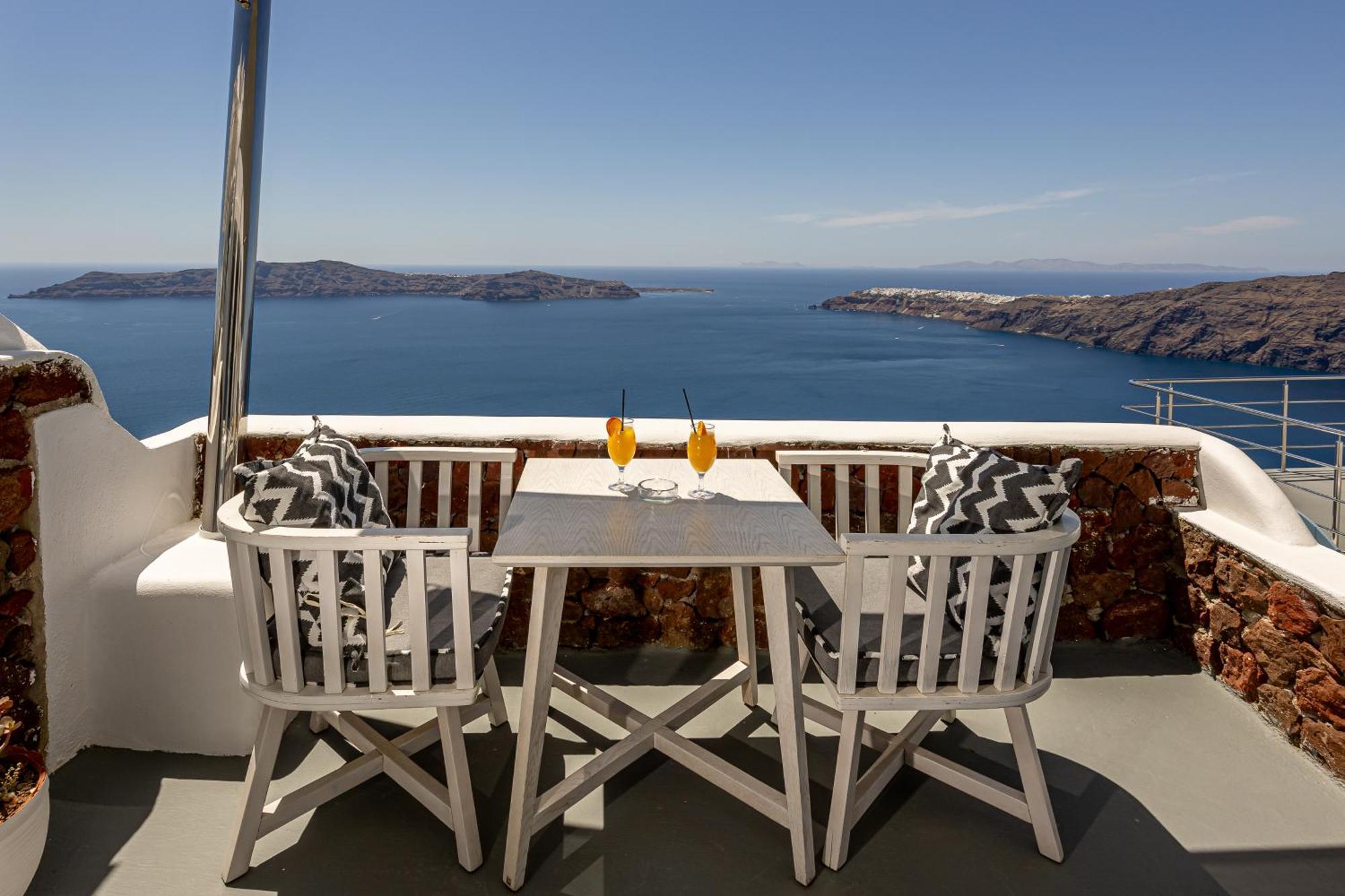 Superior Double Room Caldera View