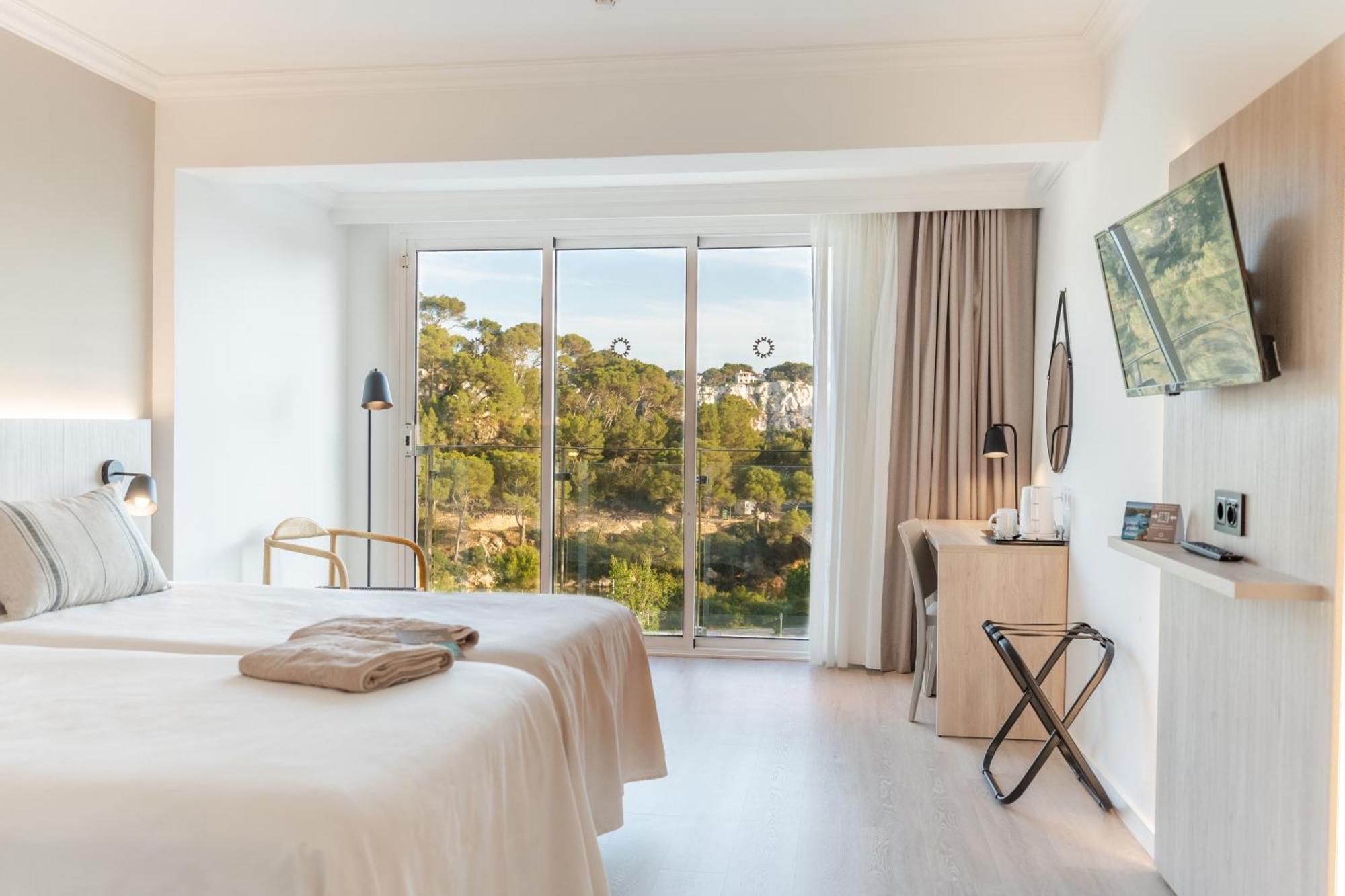 Superior Twin Room Sea View