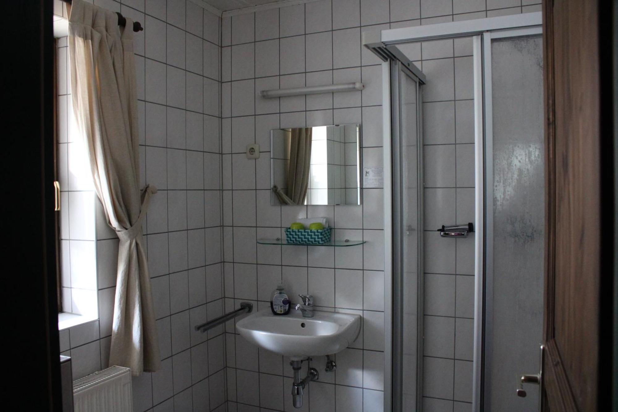 Double Room Private Bathroom