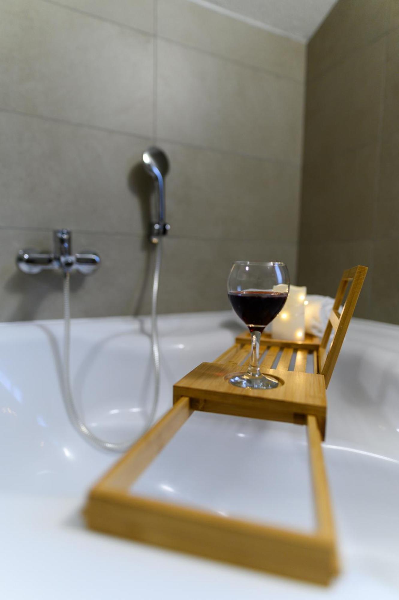 Penthouse Apartment,1594648359:JPEG