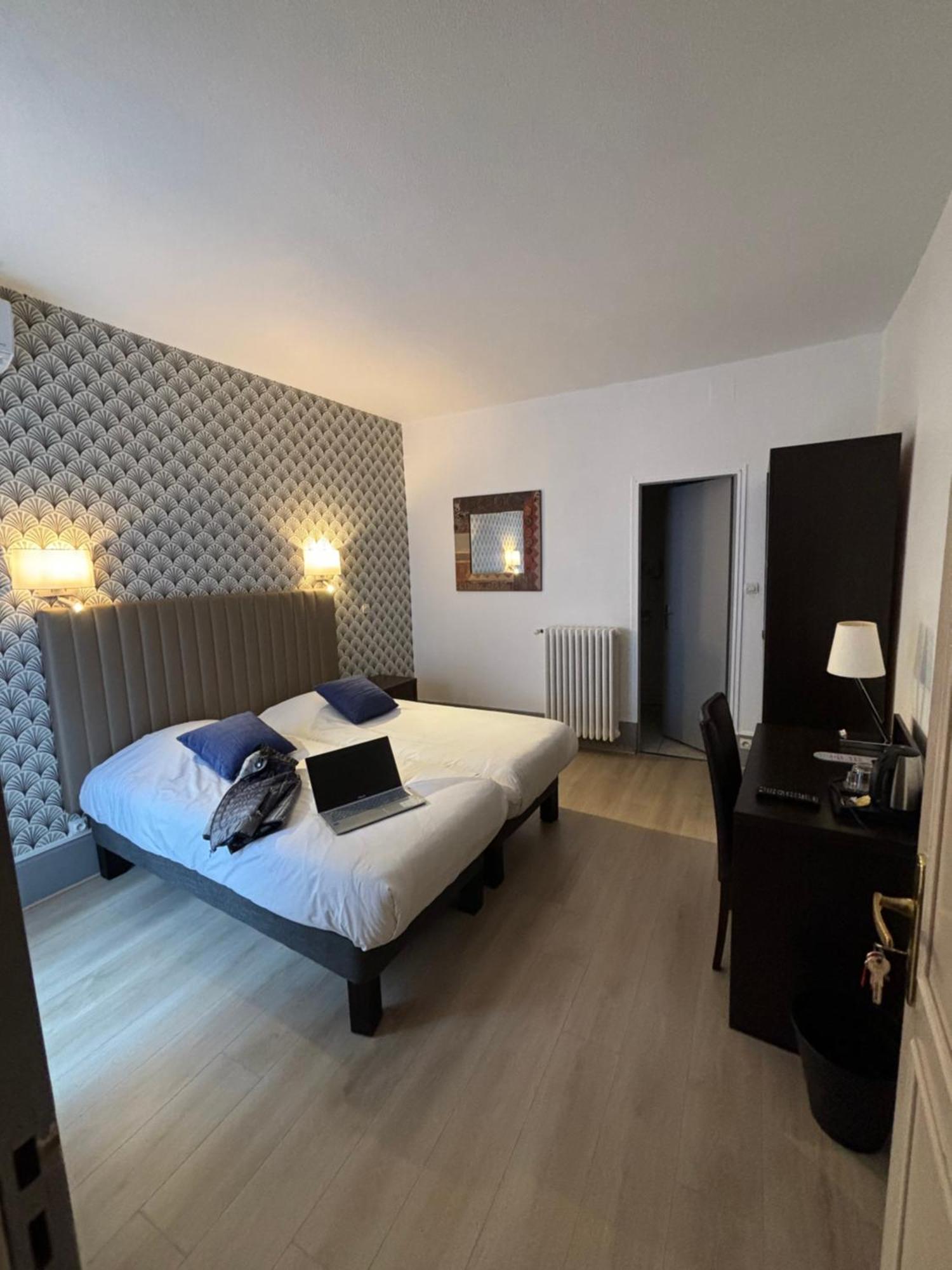 Double Room,1594676253:JPEG