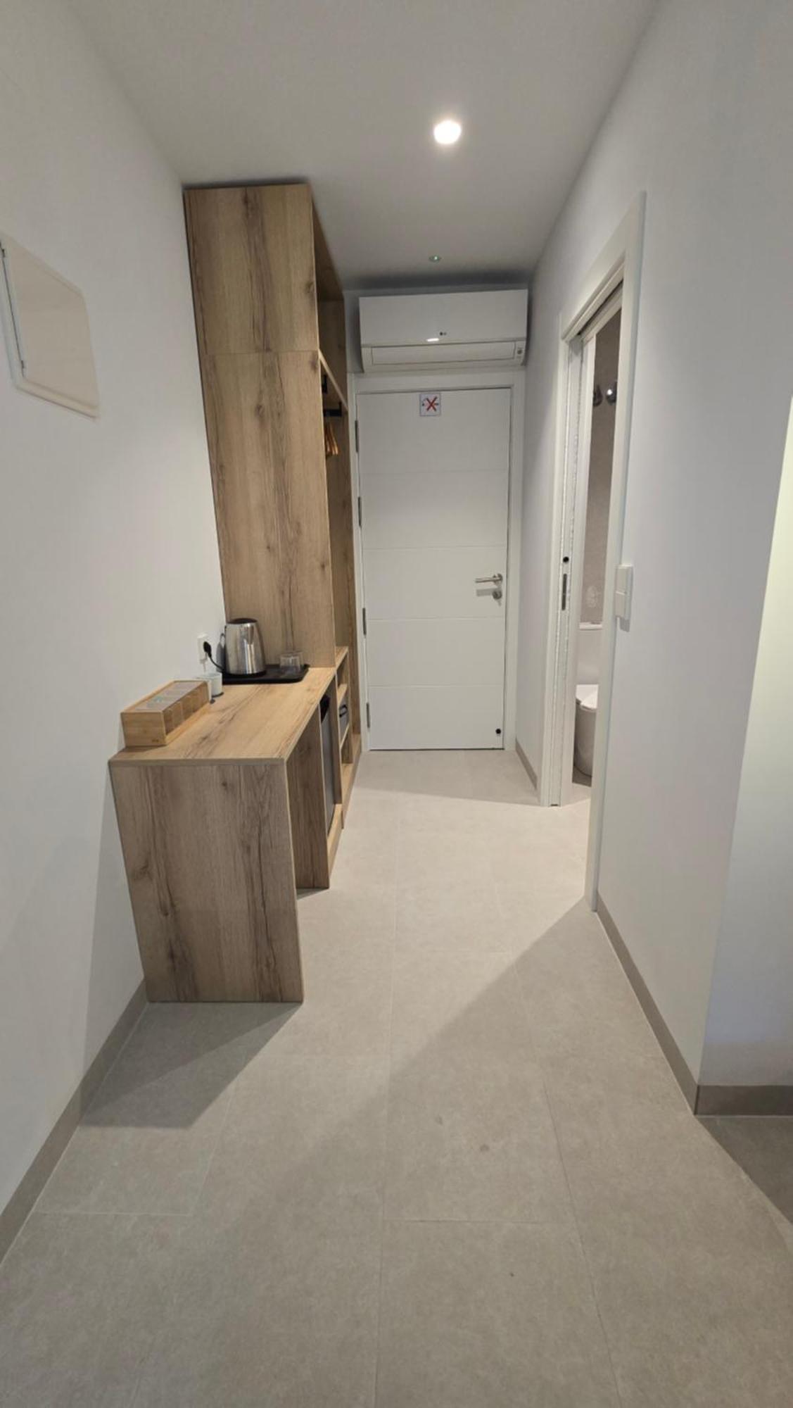Twin Room,1595351422:JPEG