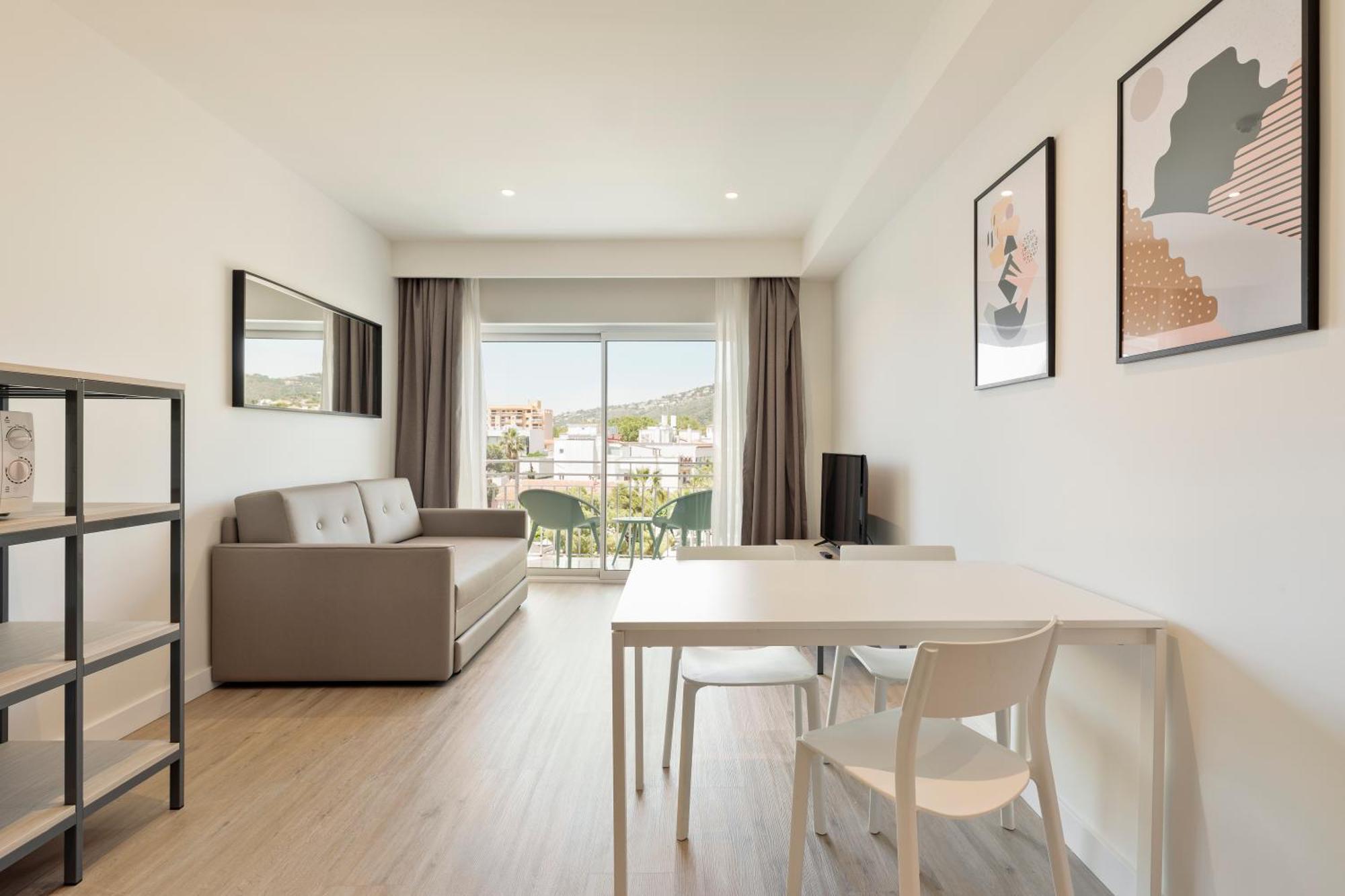 One-Bedroom Apartment Mountain View