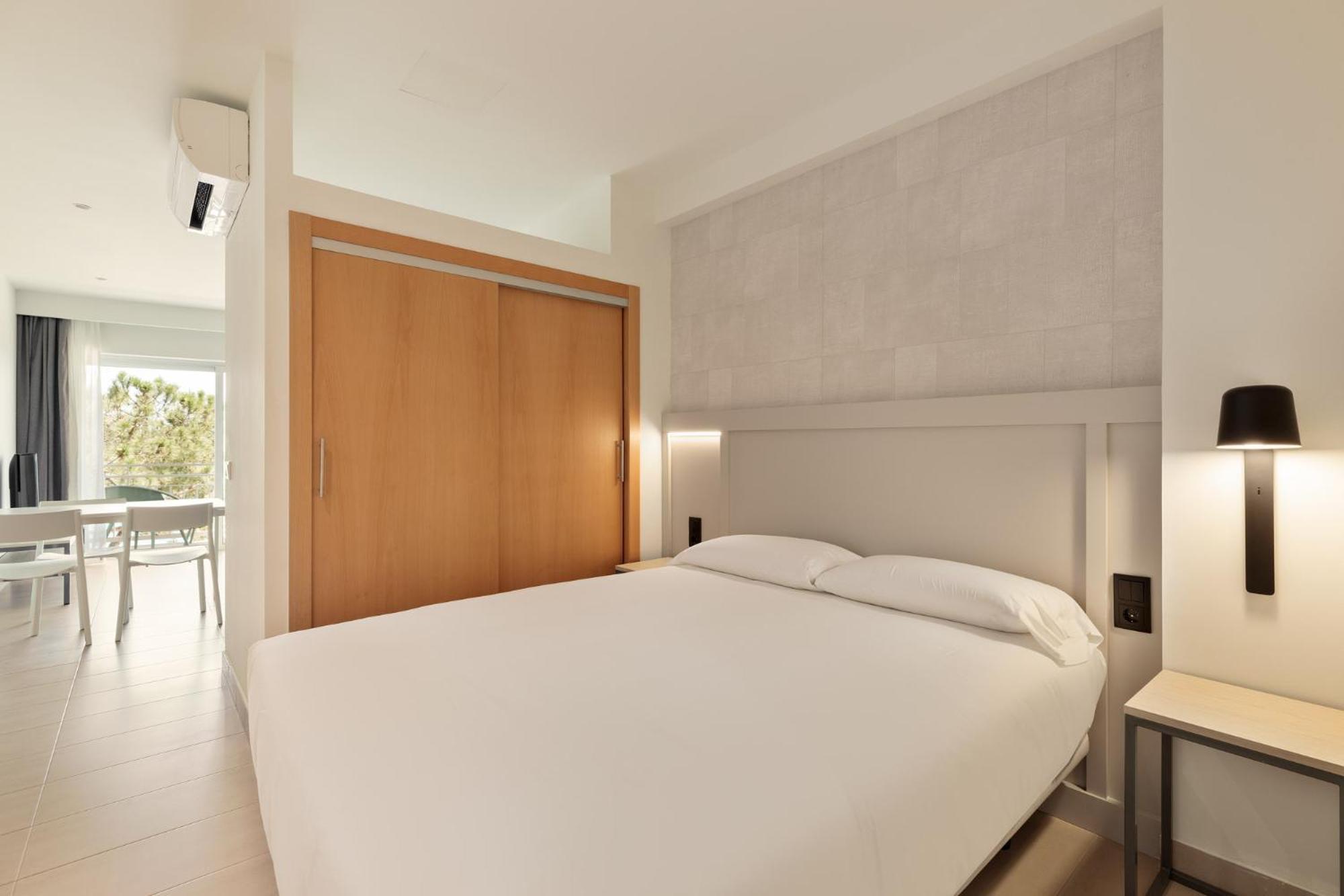 Studio Apartment Sea View