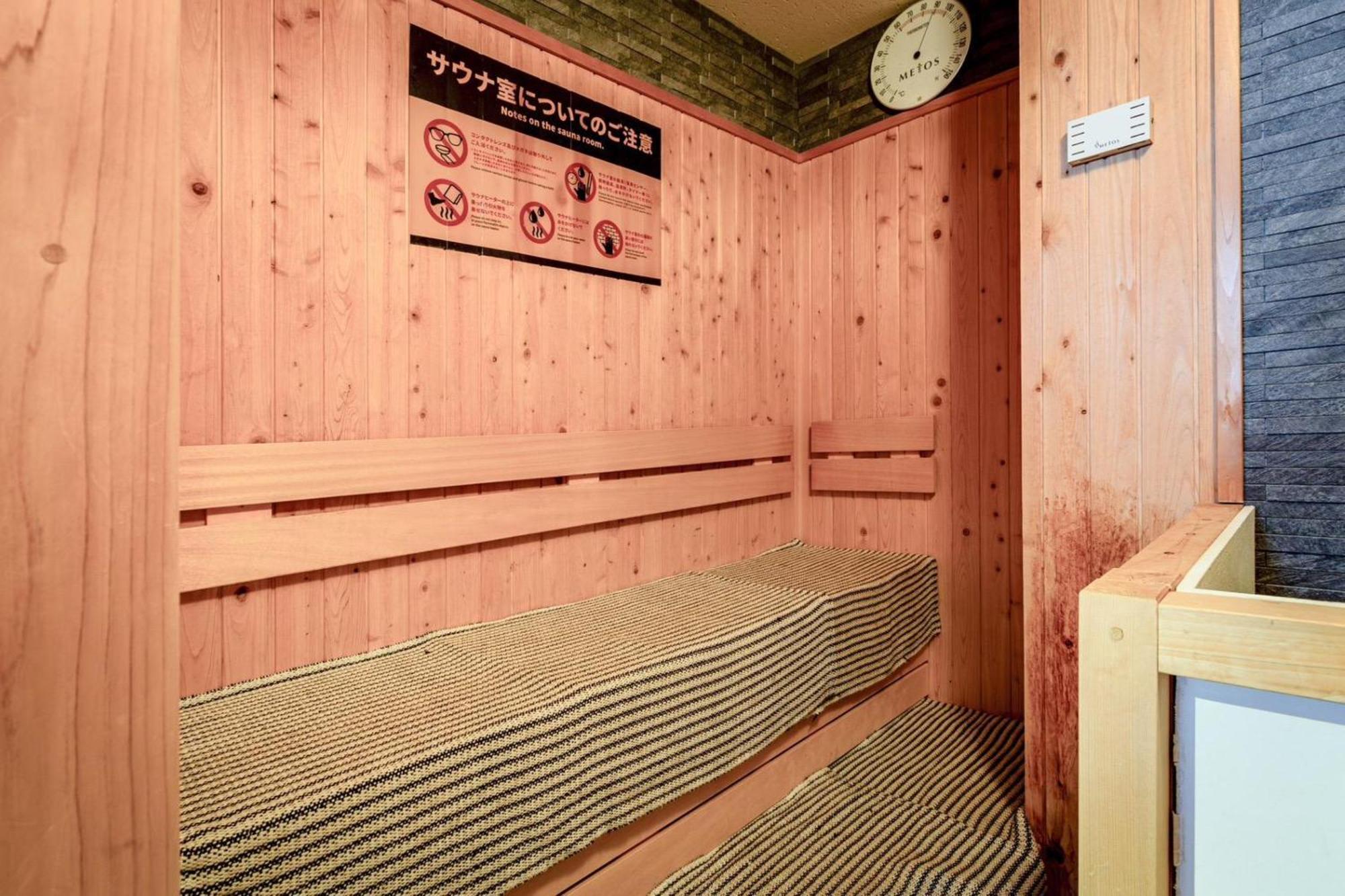 Women-Only Capsule Room Non-Refundable