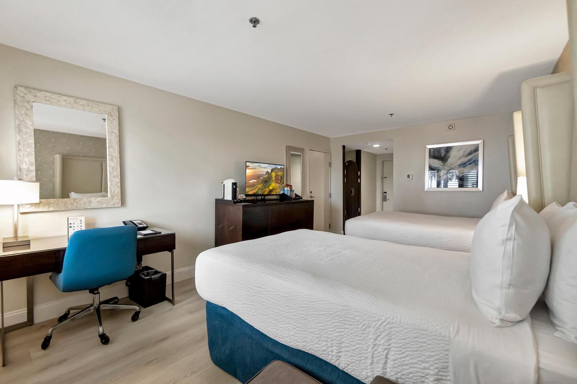 Standard Two Double Beds Balcony,1596018550:JPEG