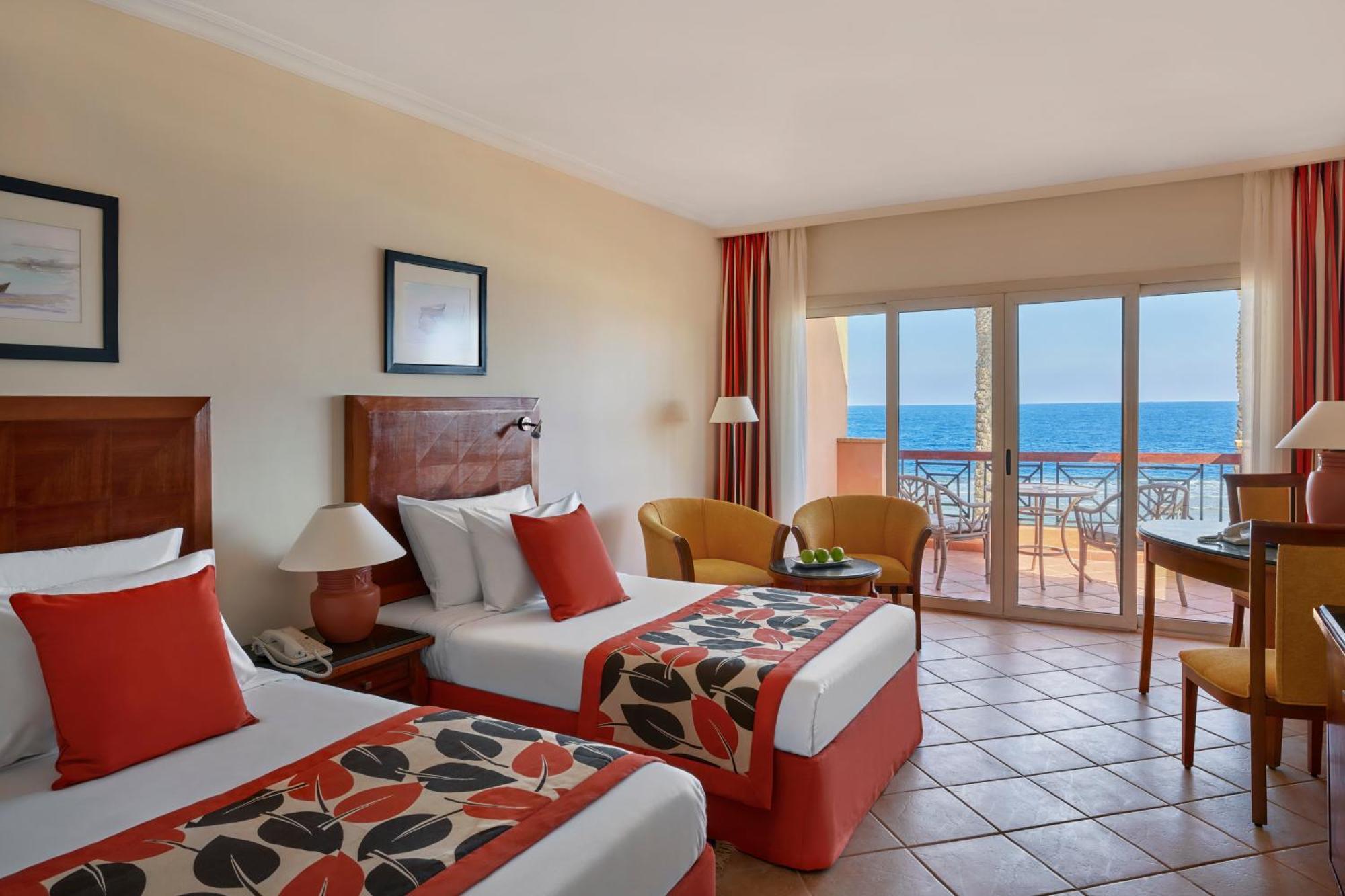 Superior King or Twin Bed Sea View