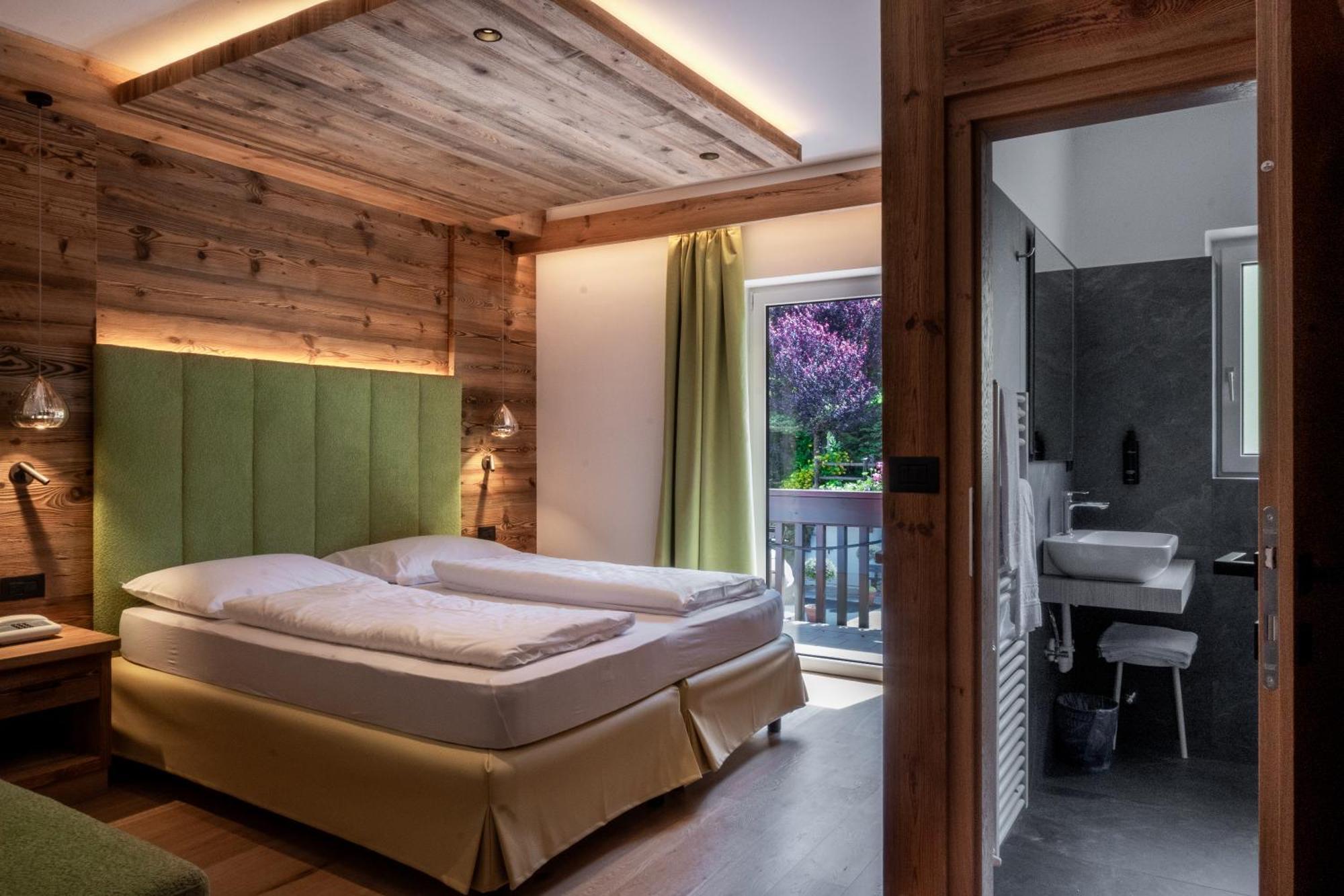 Double or Twin Room,1599656144:JPEG