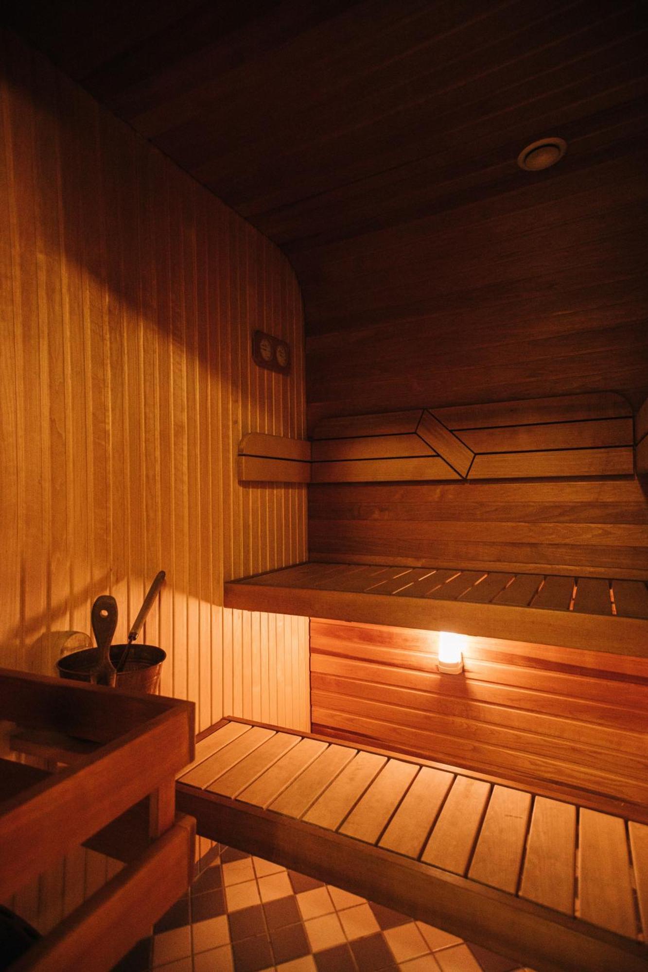 Superior Double or Twin Room Sauna