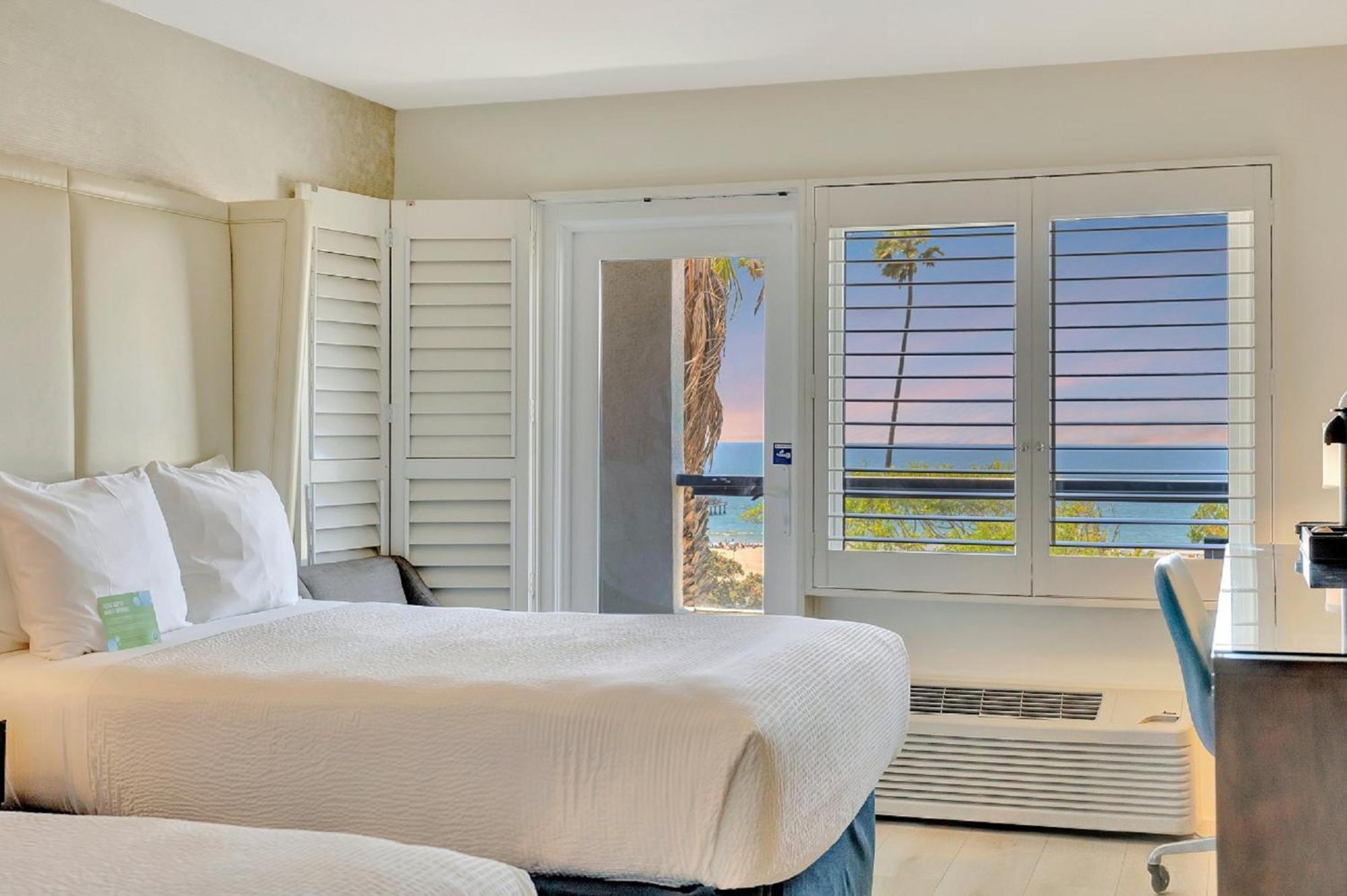 Deluxe Double Room Two Double Beds Ocean View