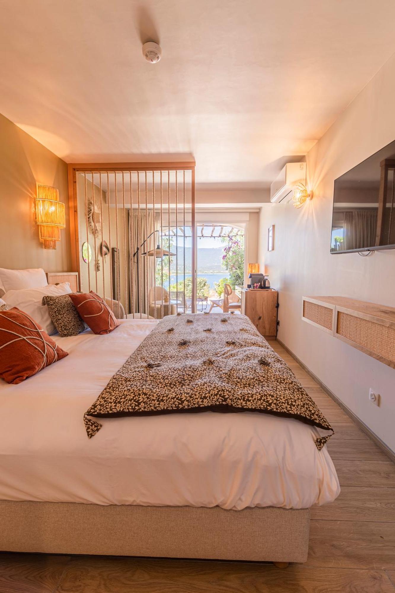 Suite Sea View,1603120974:JPEG
