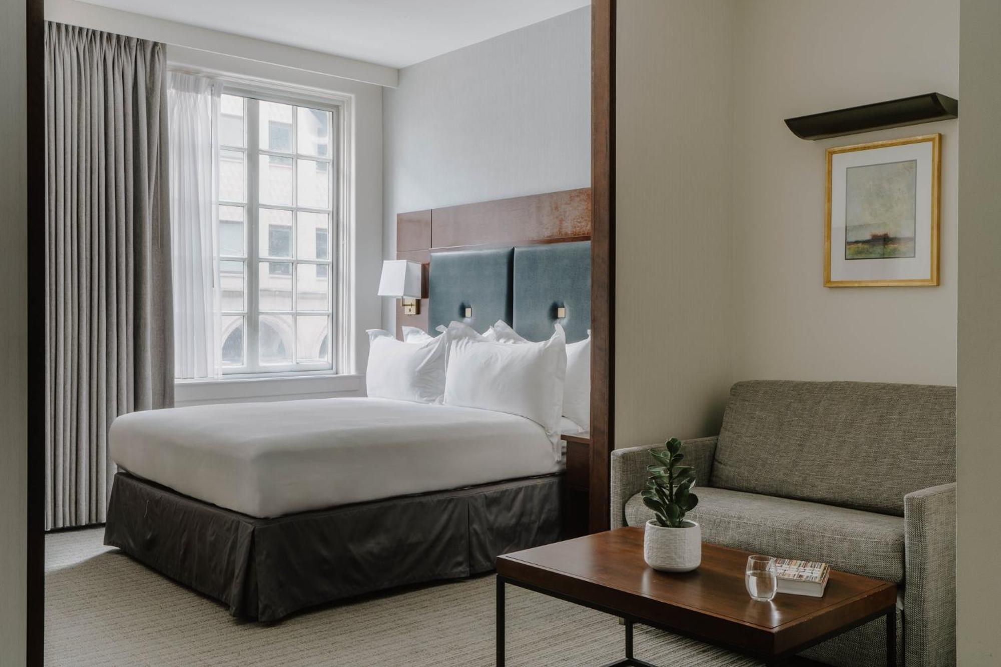One-Room Suite Kitchenette