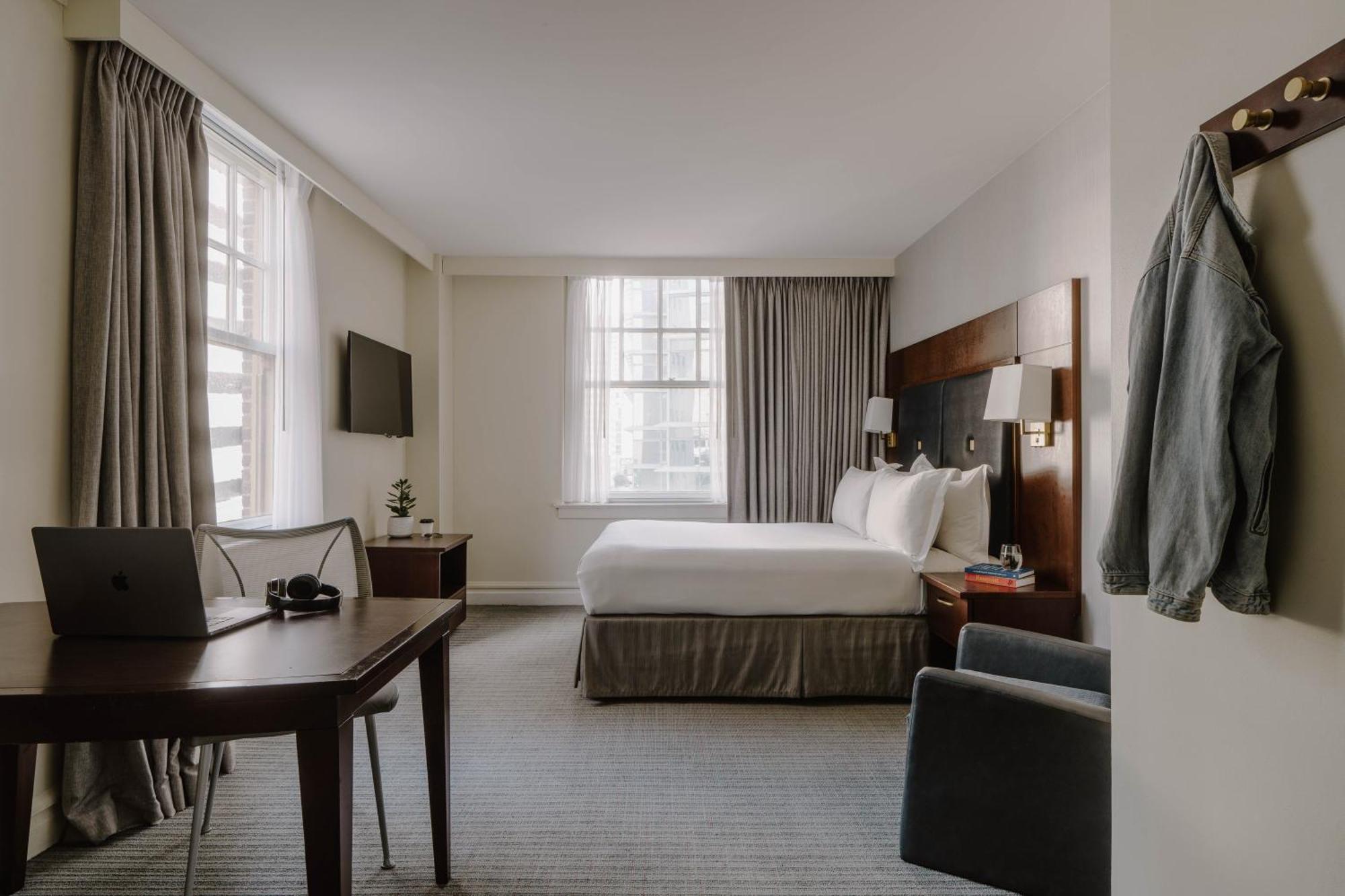Superior Queen Room