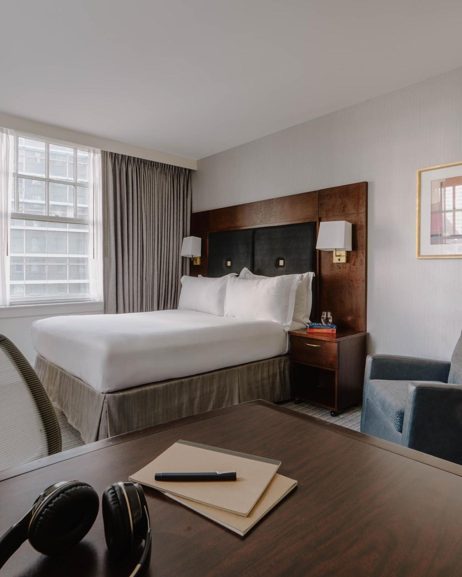 Superior Queen Room,1604072461:JPEG