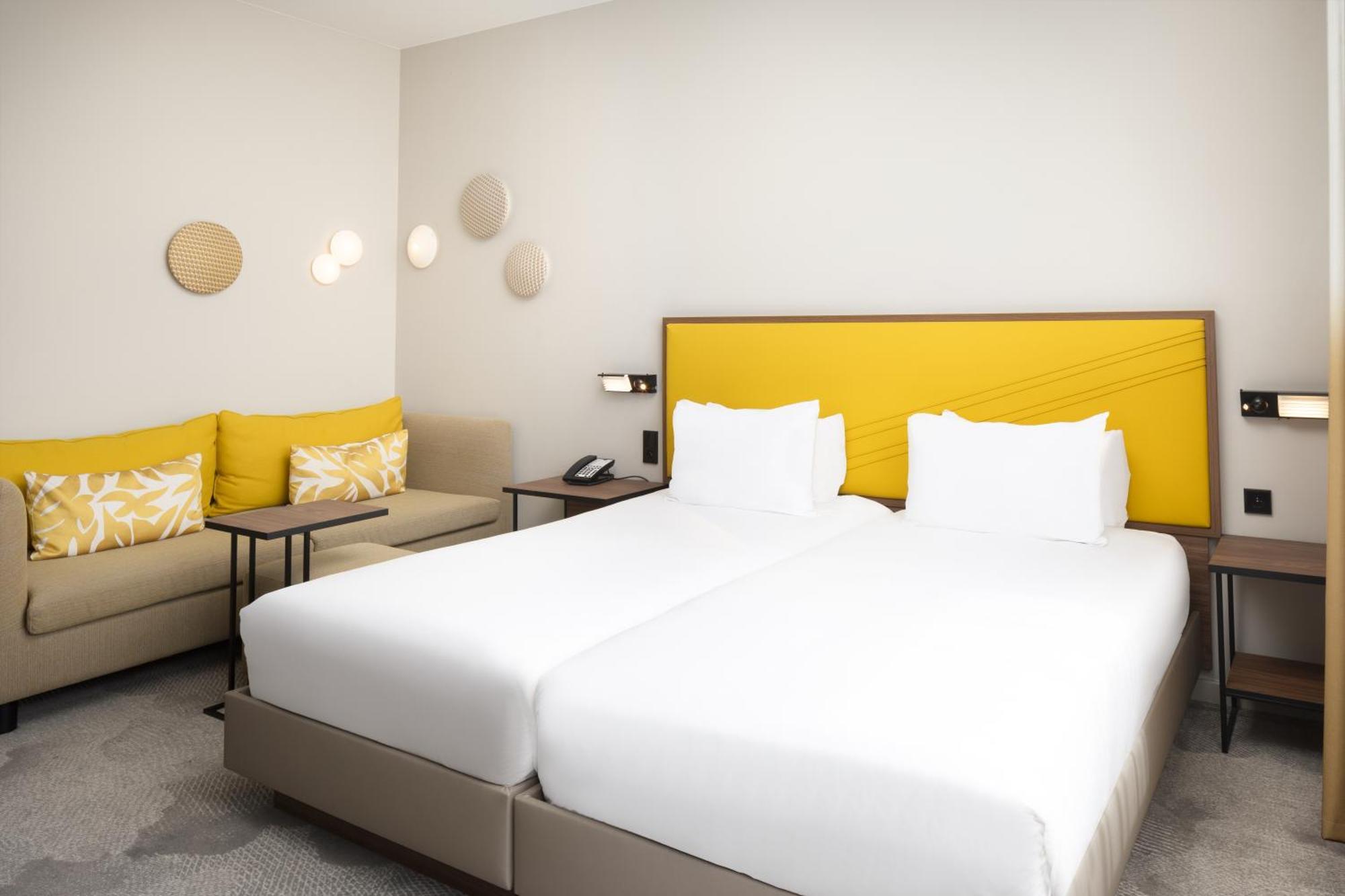 Twin Room,1604149601:JPEG