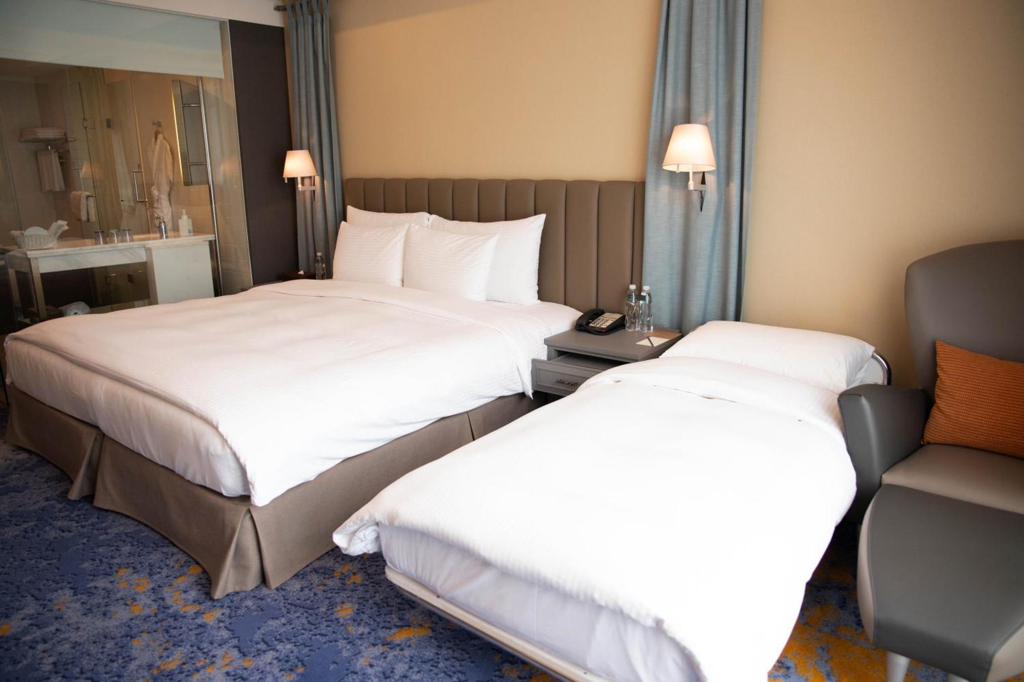 Deluxe Double Room Extra Bed
