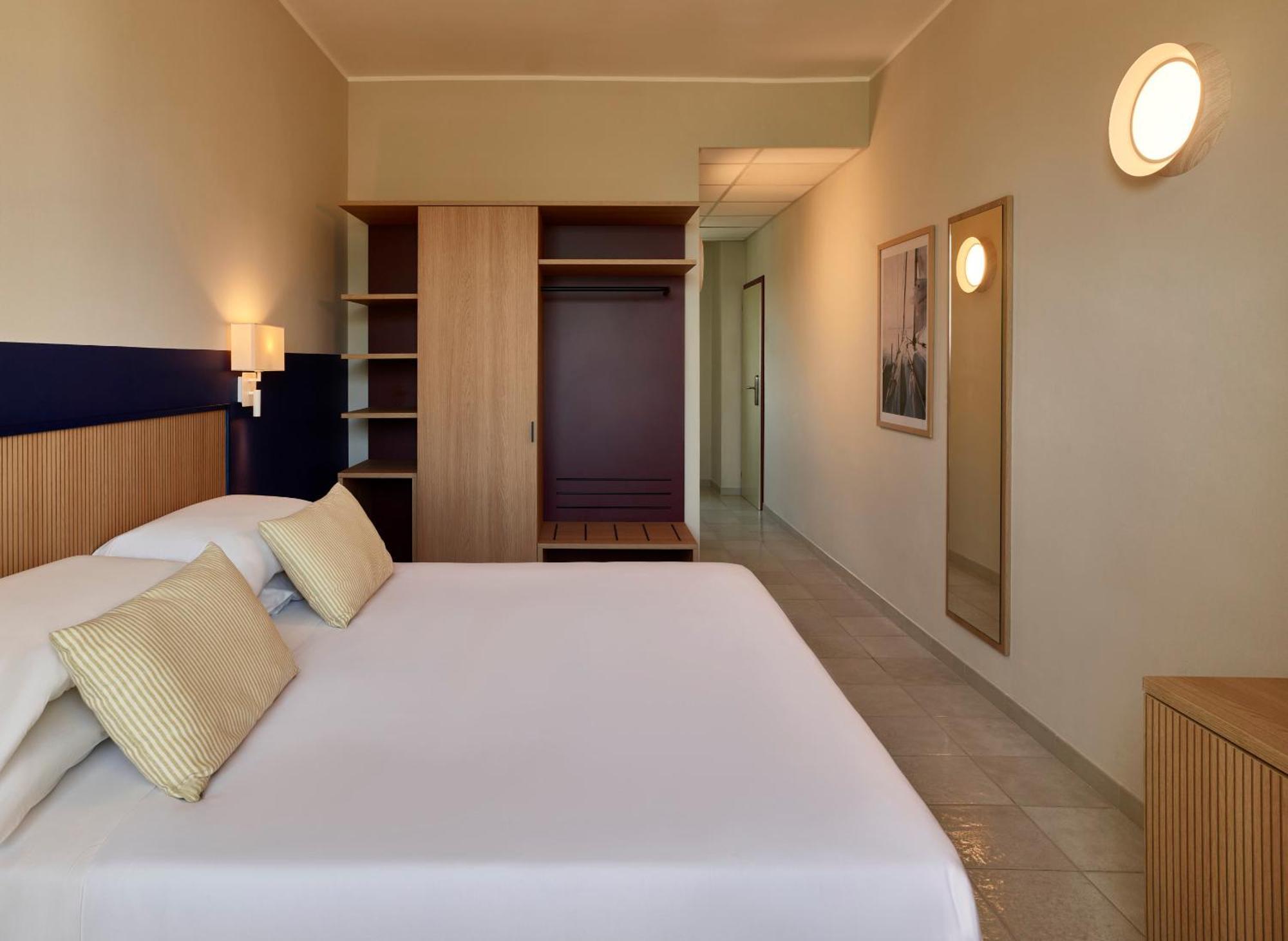 Double or Twin Room,1611060382:JPEG