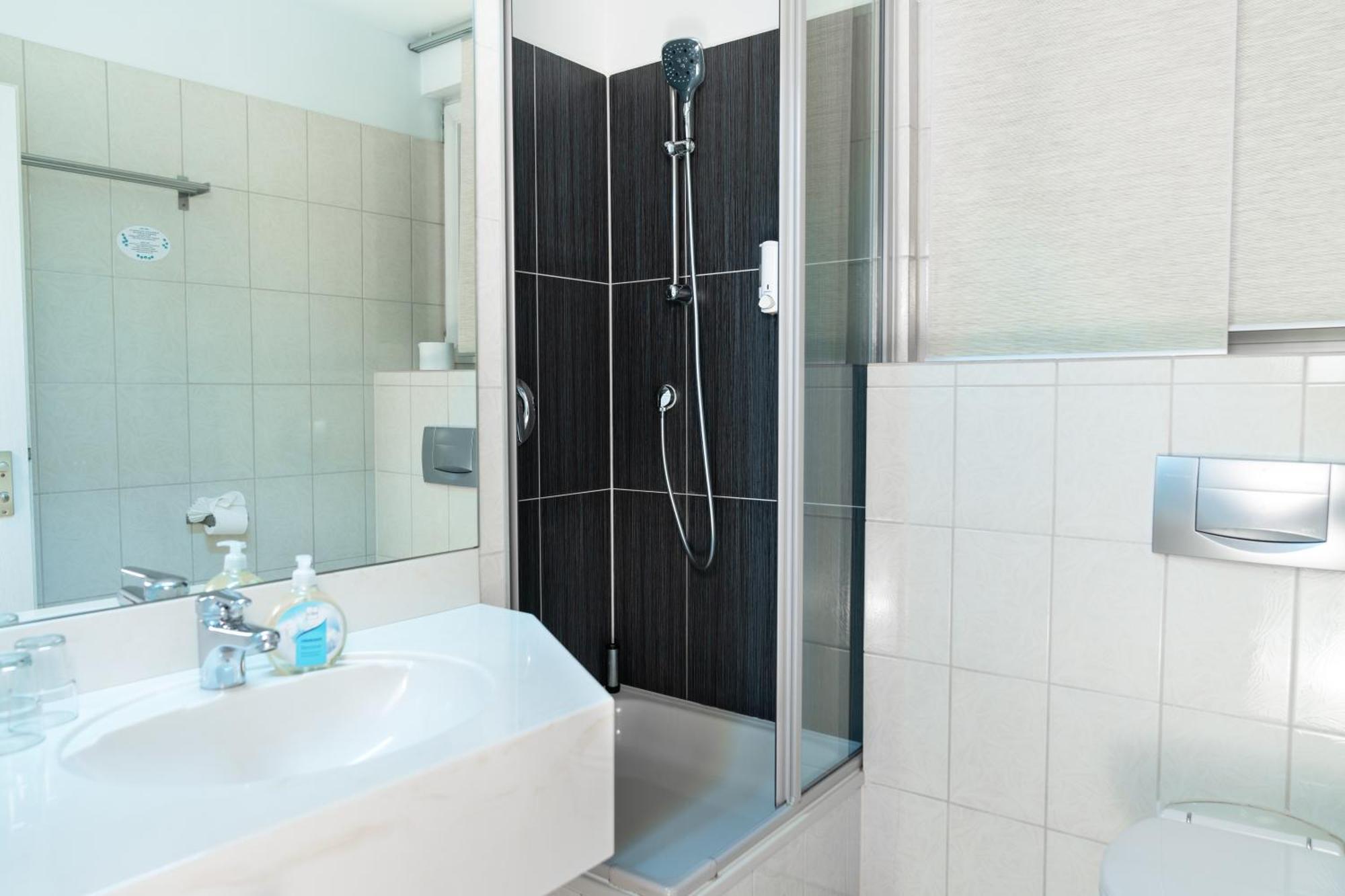 Double Room Private Bathroom