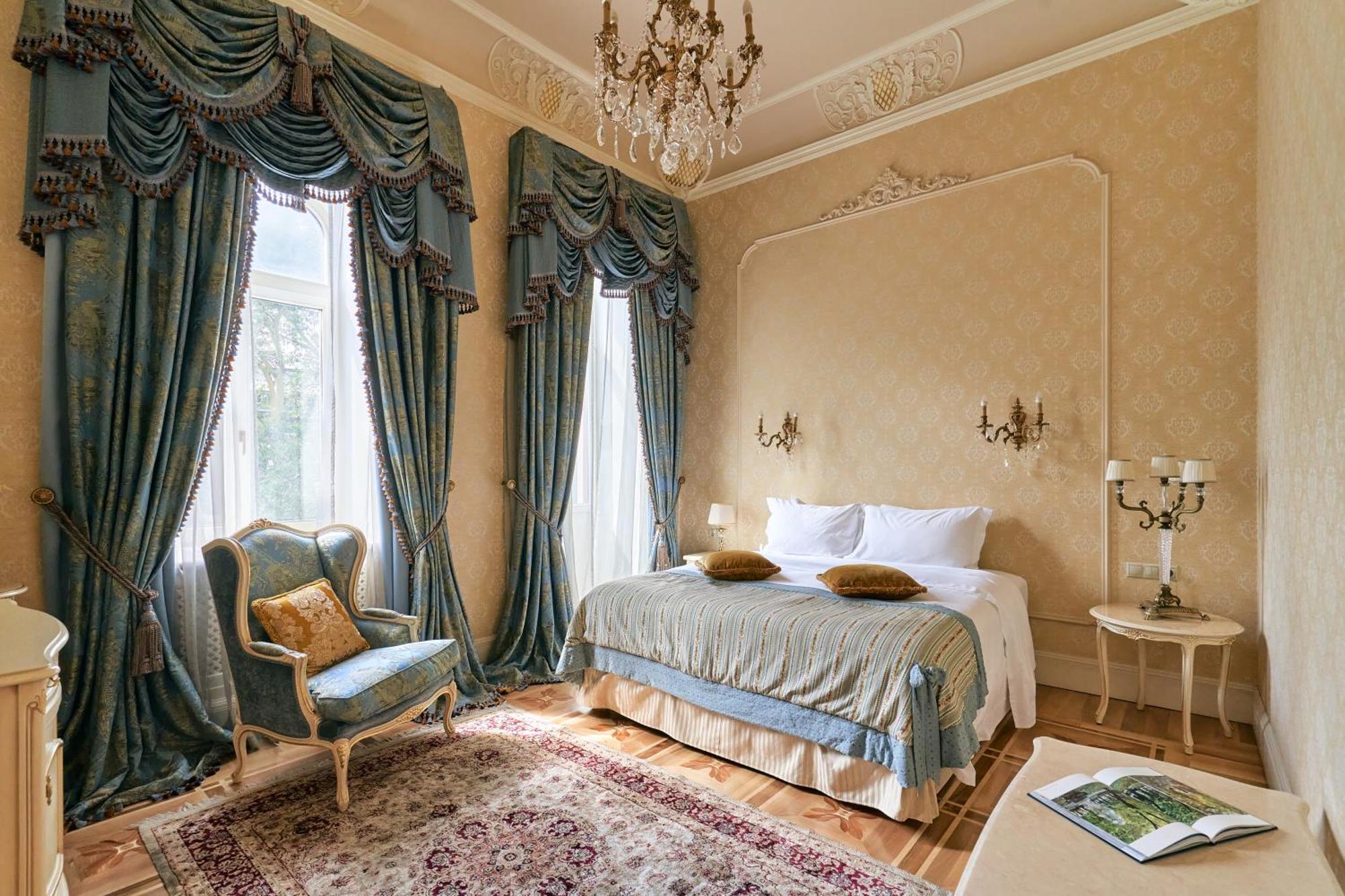 Presidential Suite,1614786063:JPEG