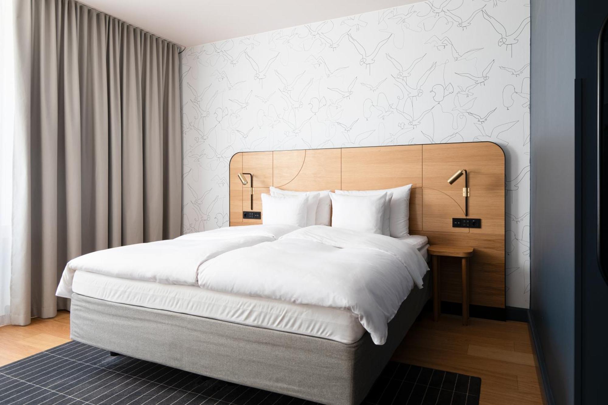 Double Room,1615651069:JPEG