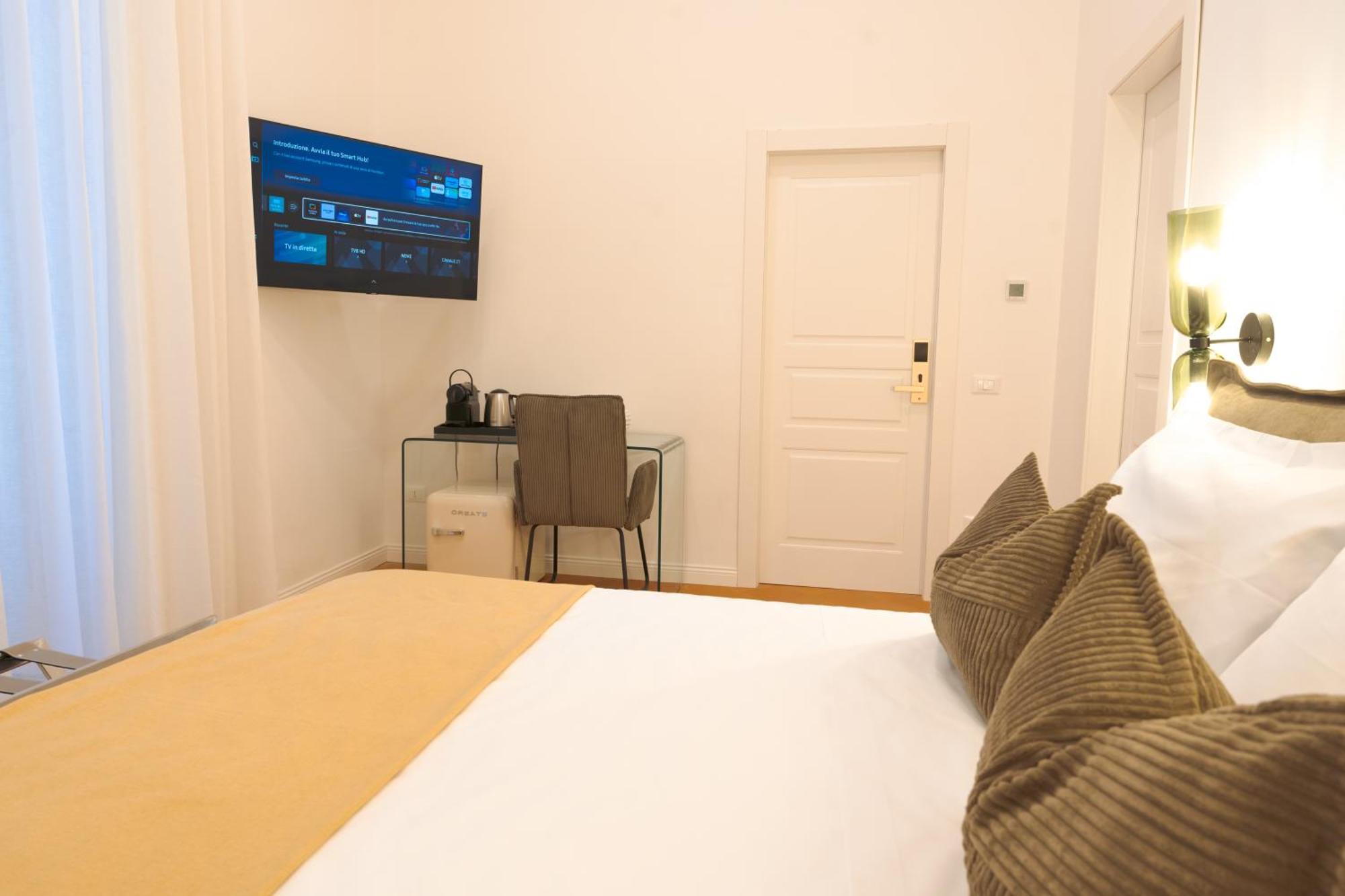 Double Room,1616019504:JPEG