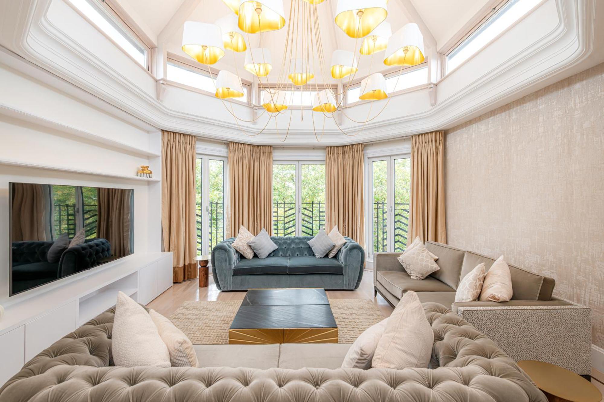 Four-Bedroom Penthouse Apartment,1616889841:JPEG