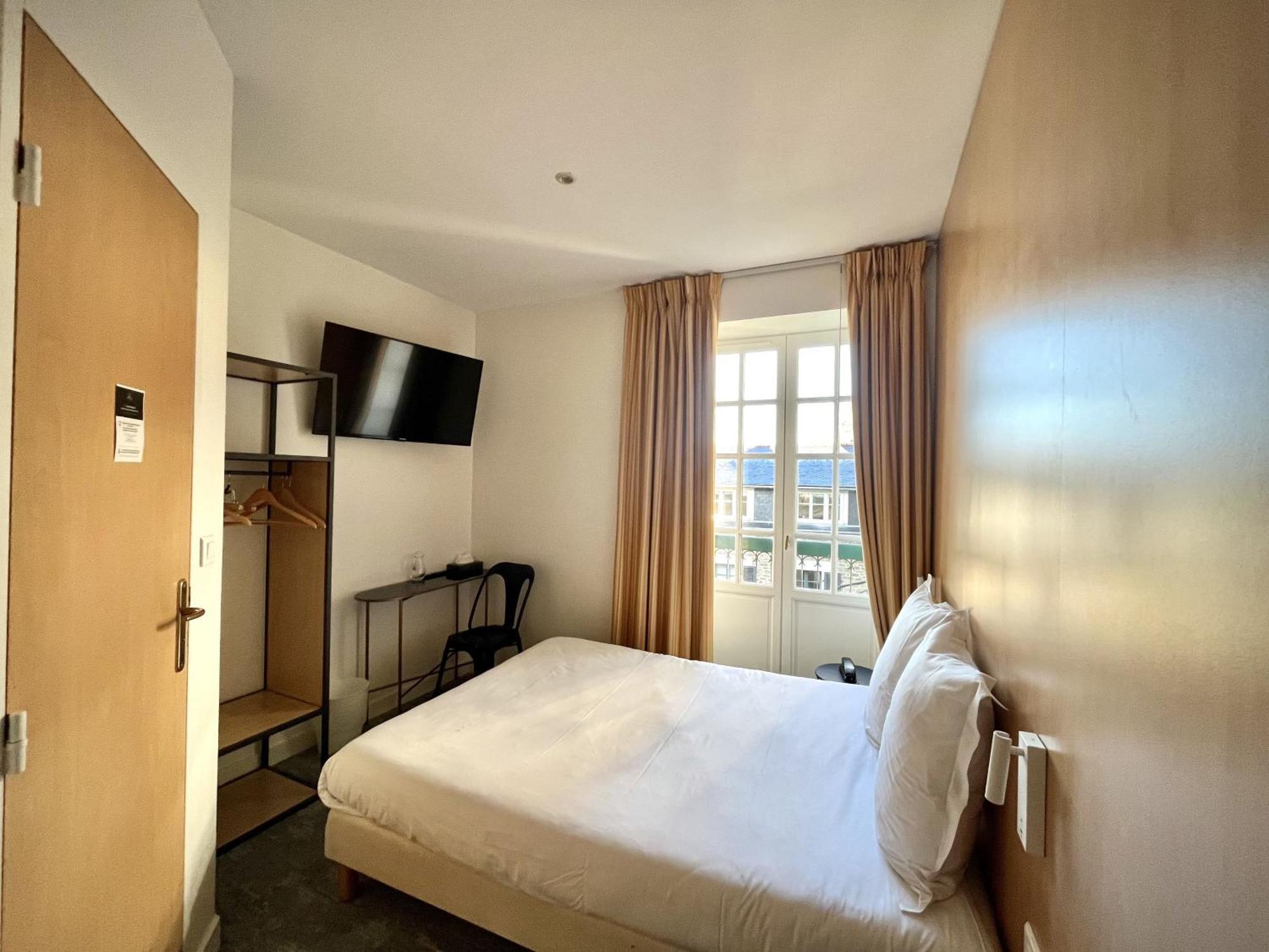 Double Room,1617842595:JPEG