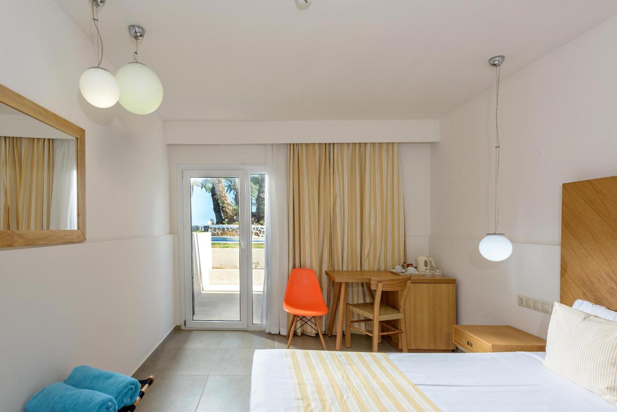 Double or Twin Room Pool View
