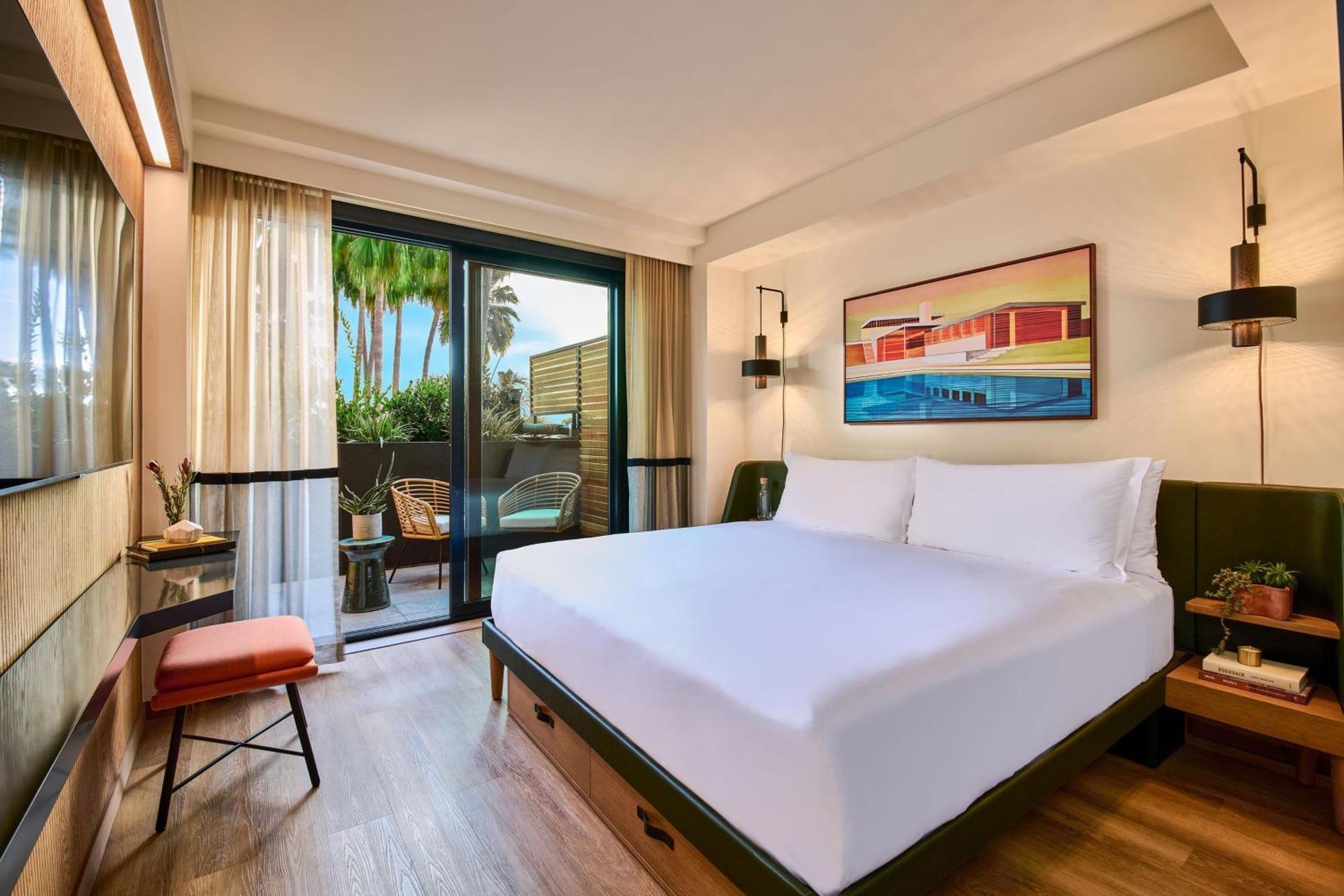 King Room with Terrace
