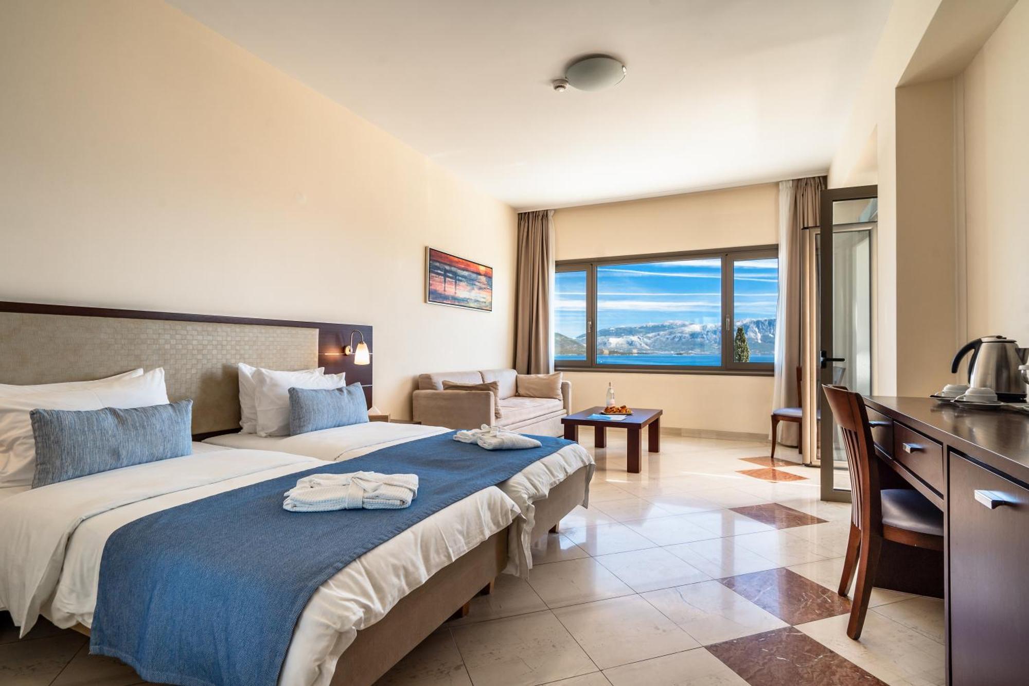 Superior Double or Twin Room Sea View
