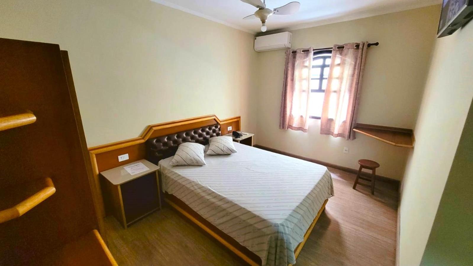 Deluxe Room,1600264238:JPEG