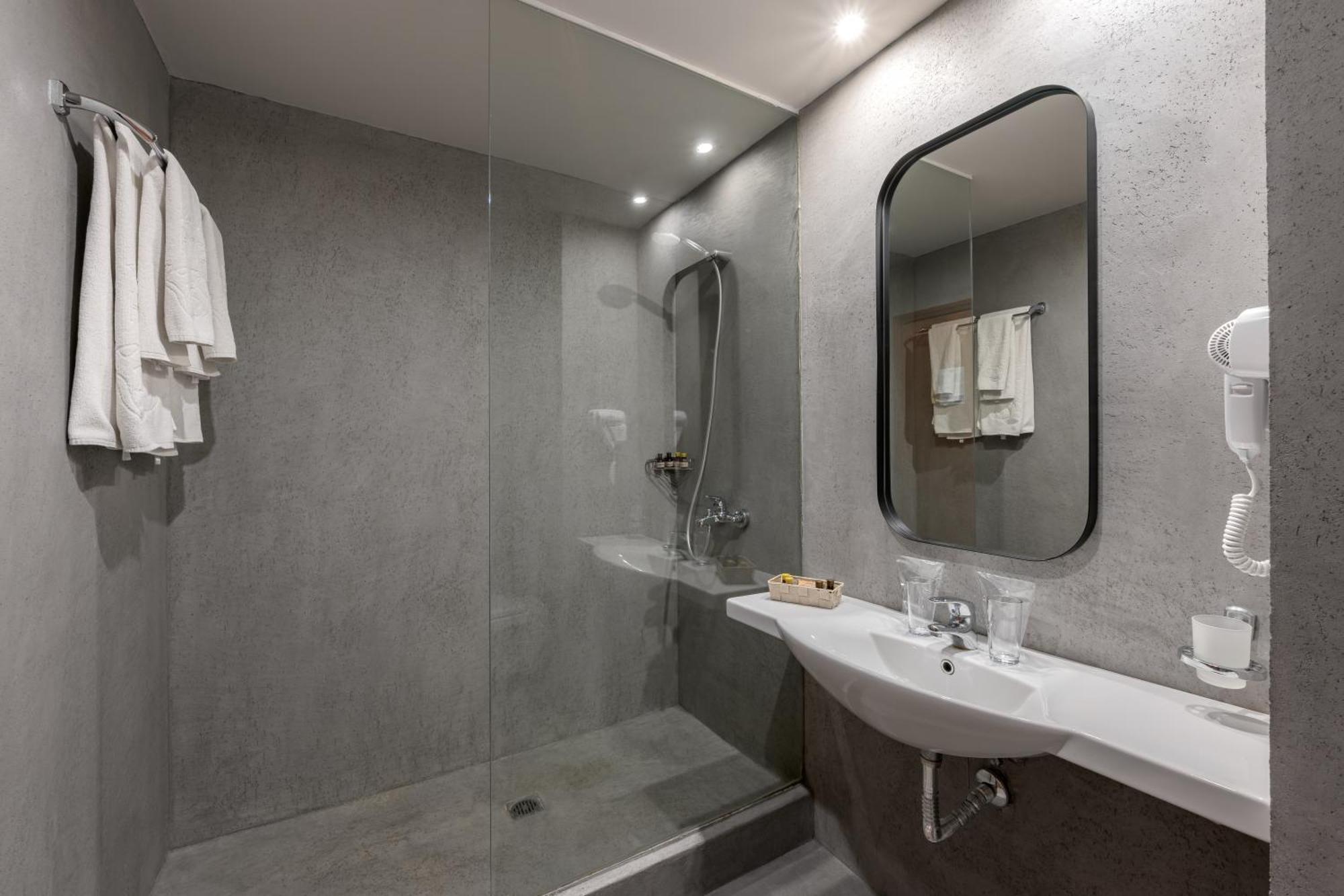 Deluxe Double or Twin Room Balcony,1541791594:JPEG