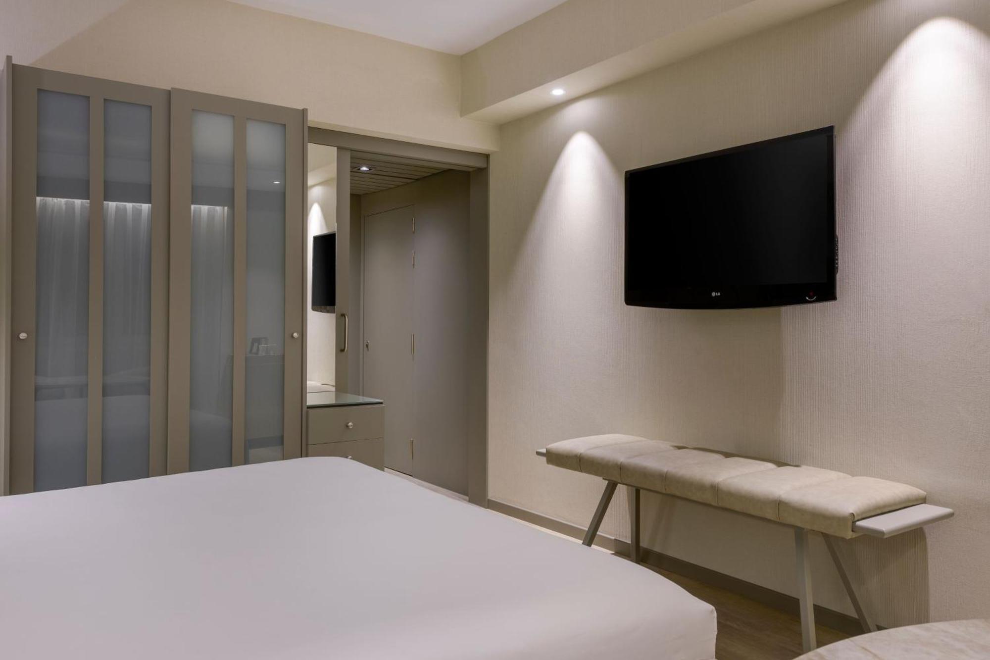 Standard Queen Room Guest room 1 Queen