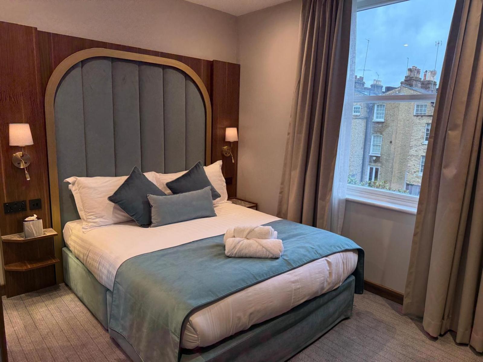 Deluxe Double Room,1629390683:JPEG
