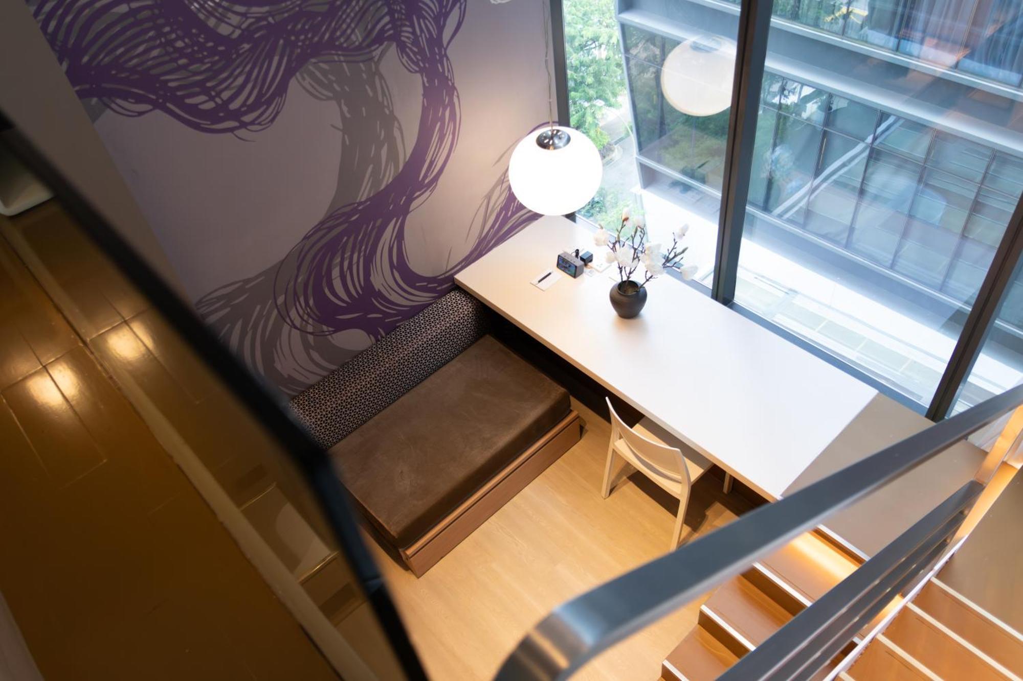 Premier Loft