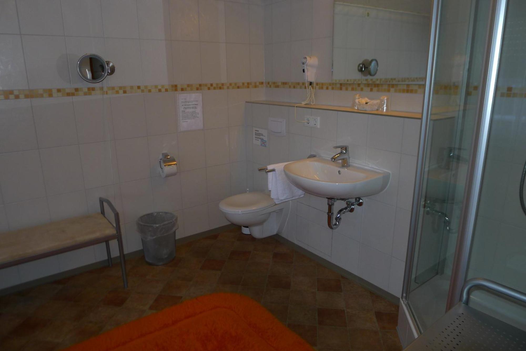 Family Room,1632248328:JPEG