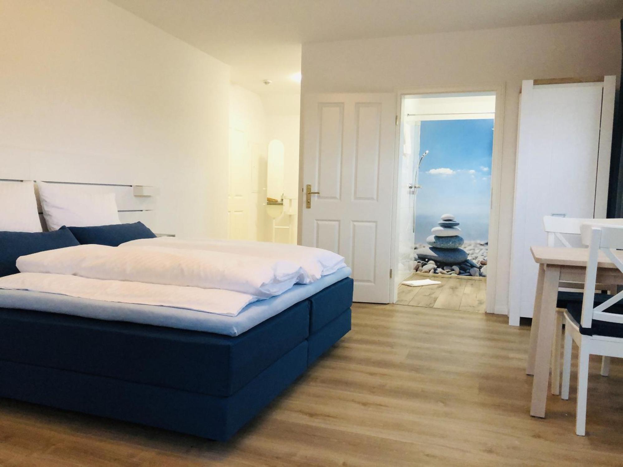 Double Room Private Bathroom