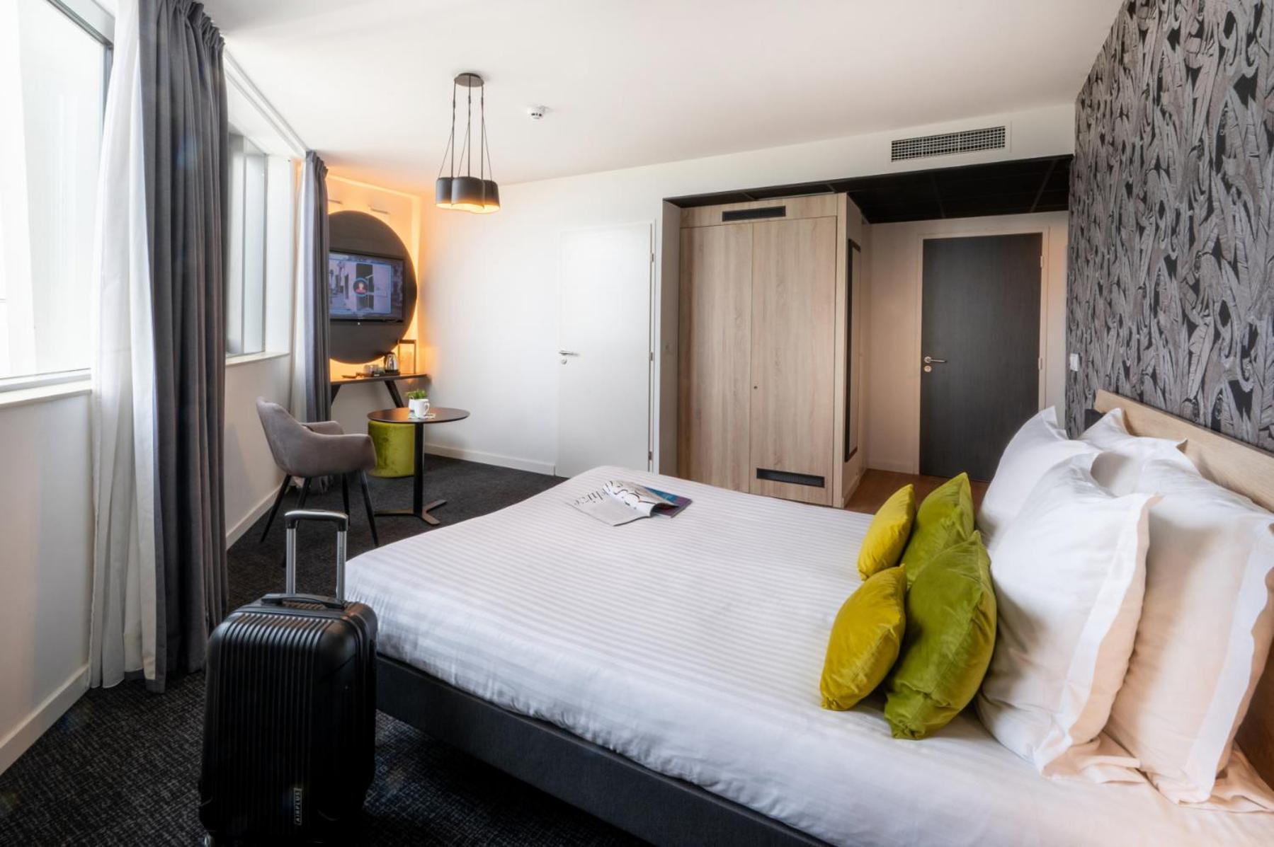 Double Room,1639373280:JPEG