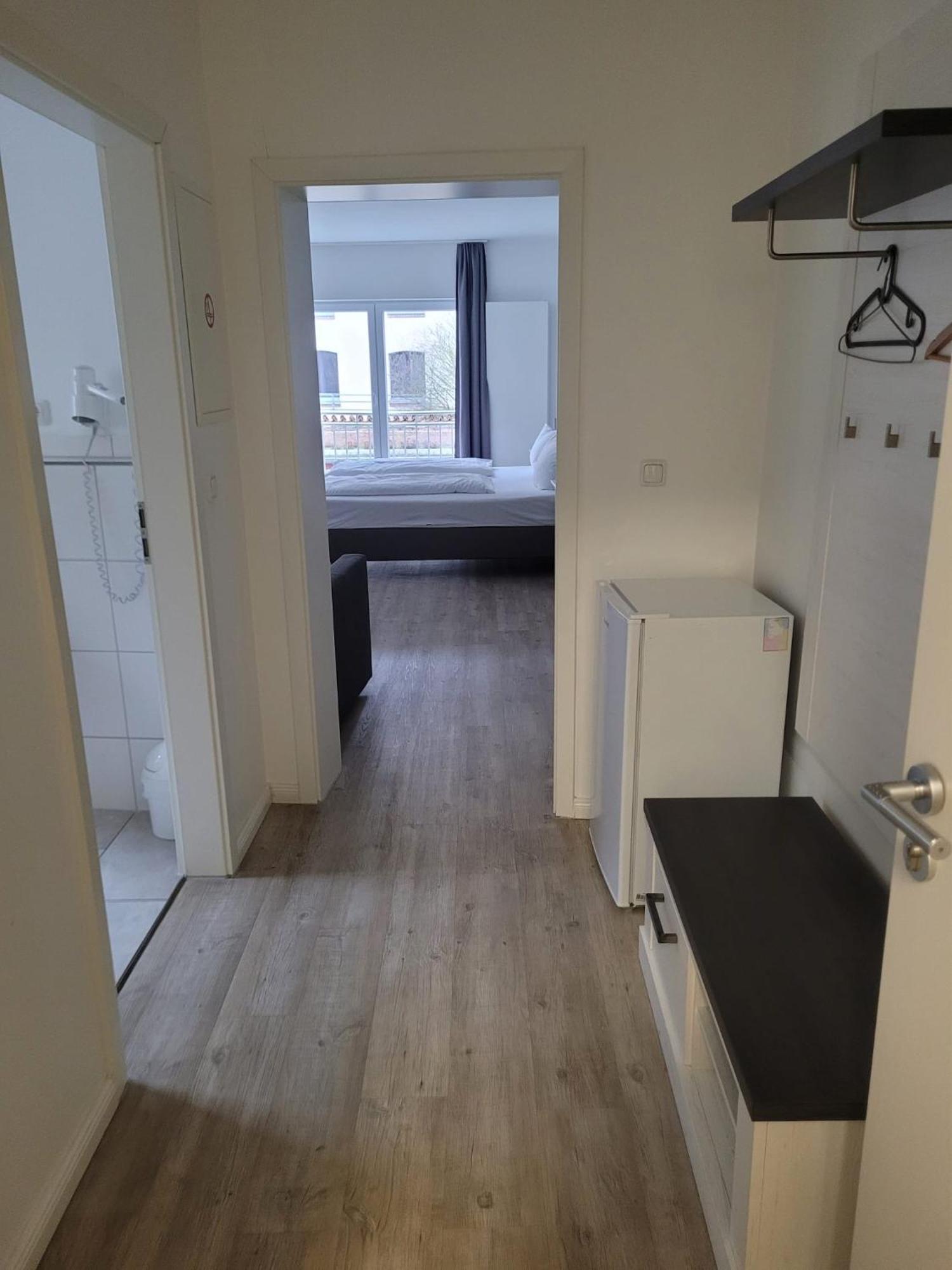 Dreibettzimmer mit Bad