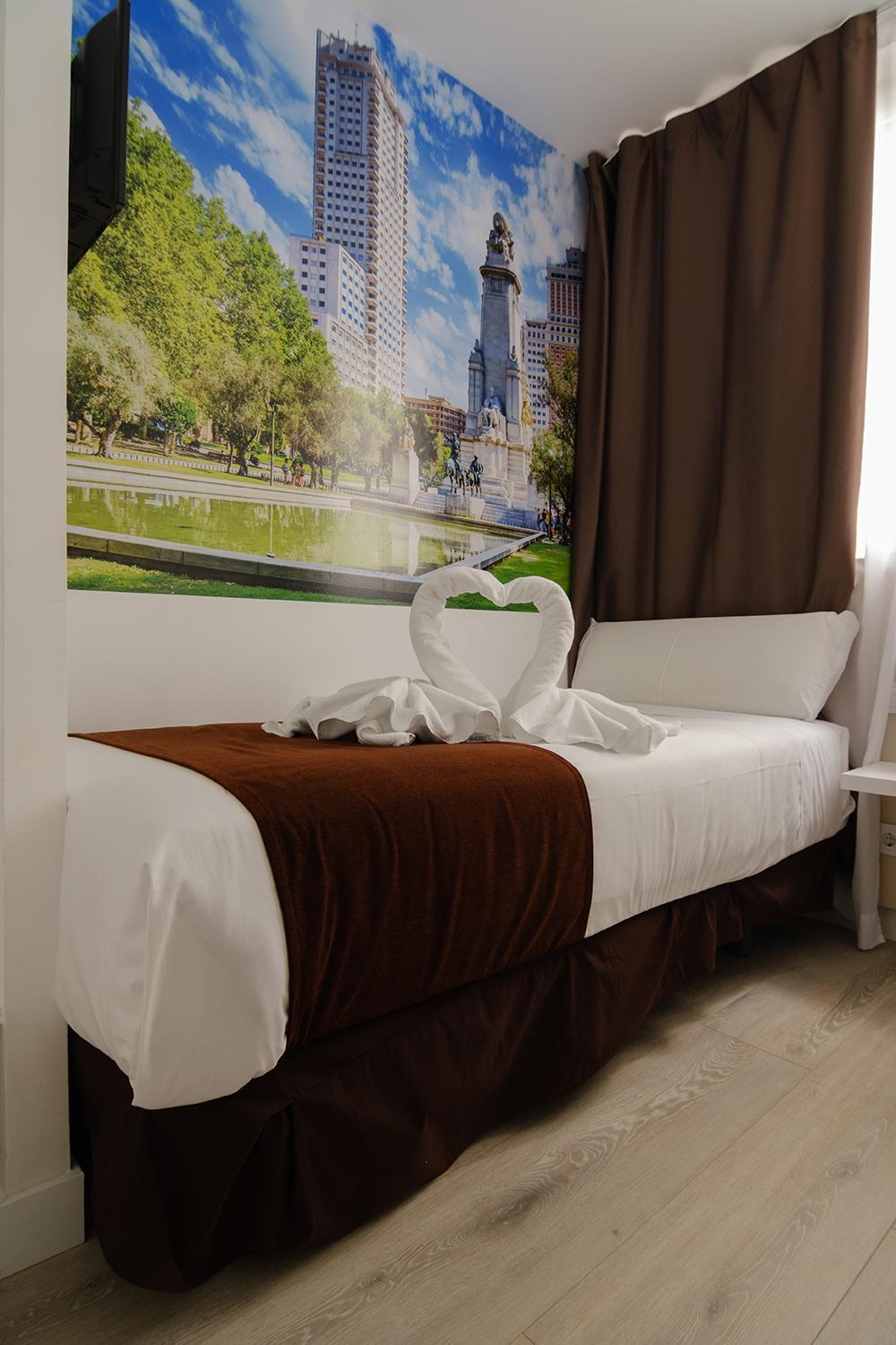 Deluxe Single Room
