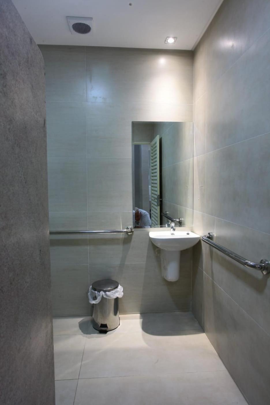 Double Room,1645098764:JPEG