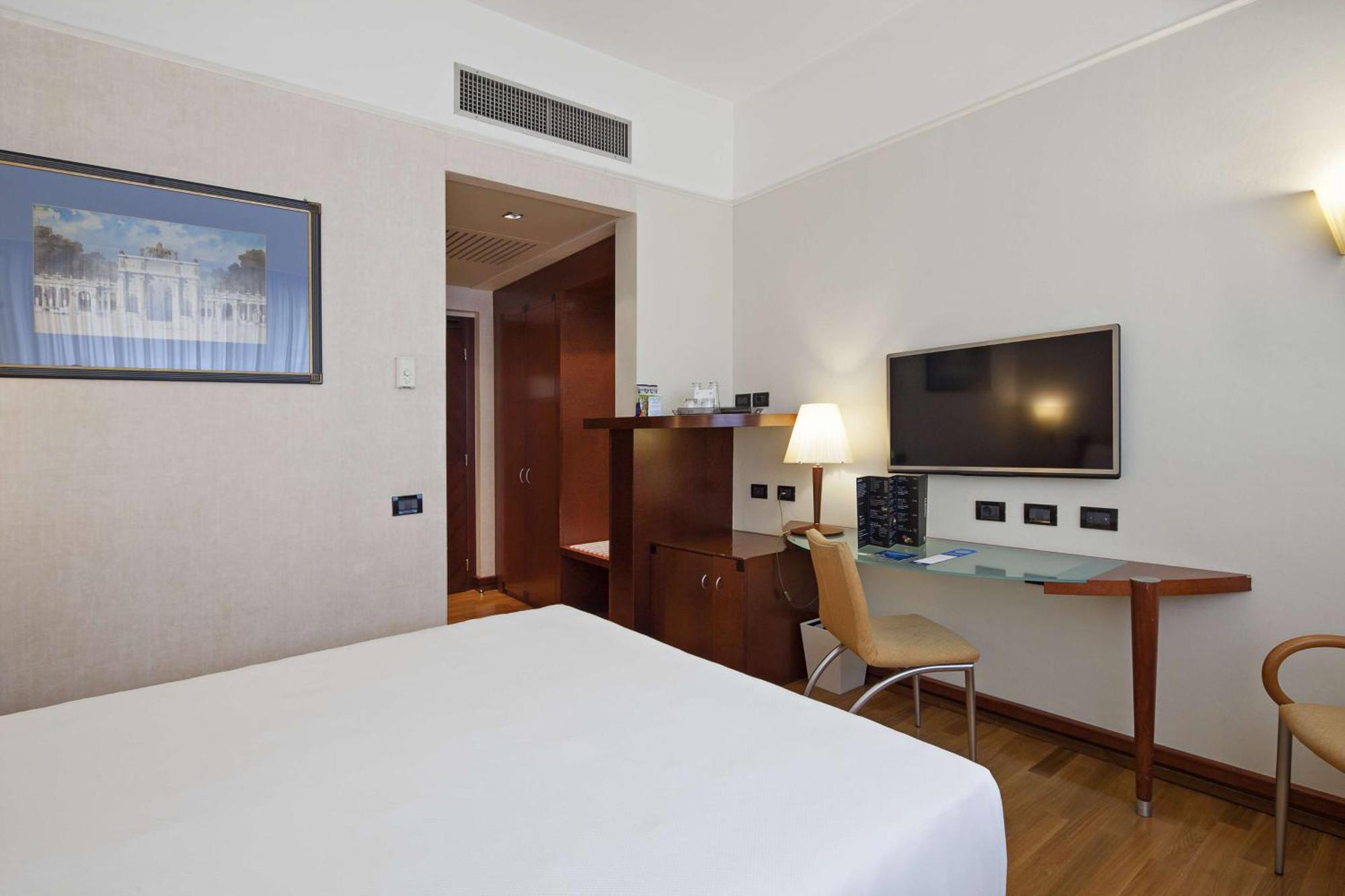 Standard Single Room,1645647904:JPEG