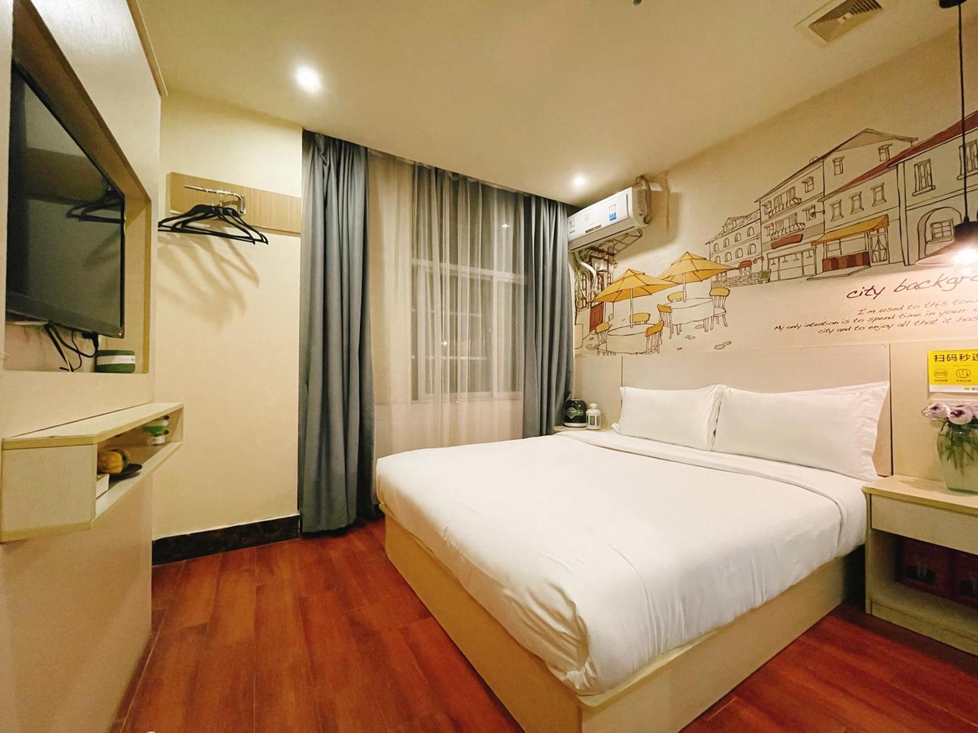 Superior Queen Room