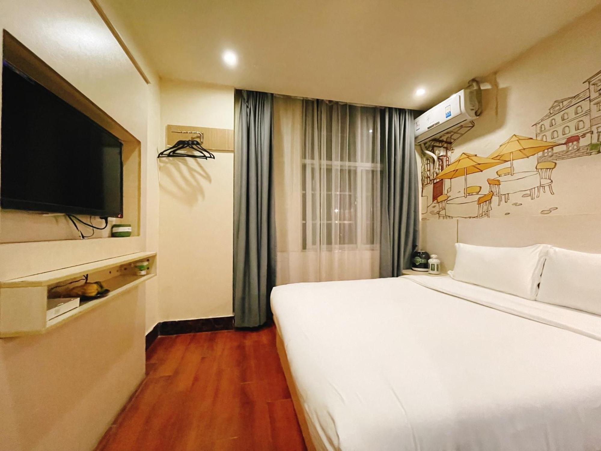 Superior Queen Room