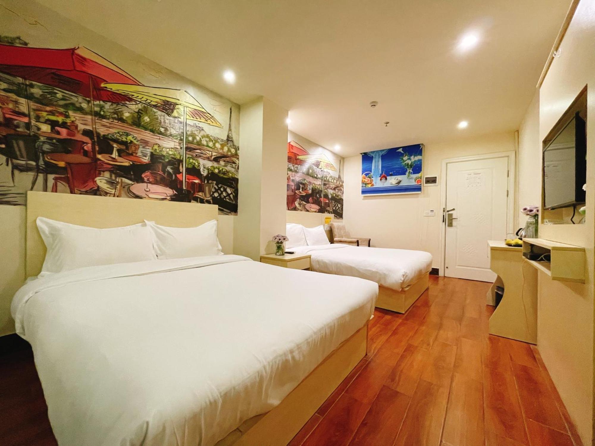 Deluxe Family Room
