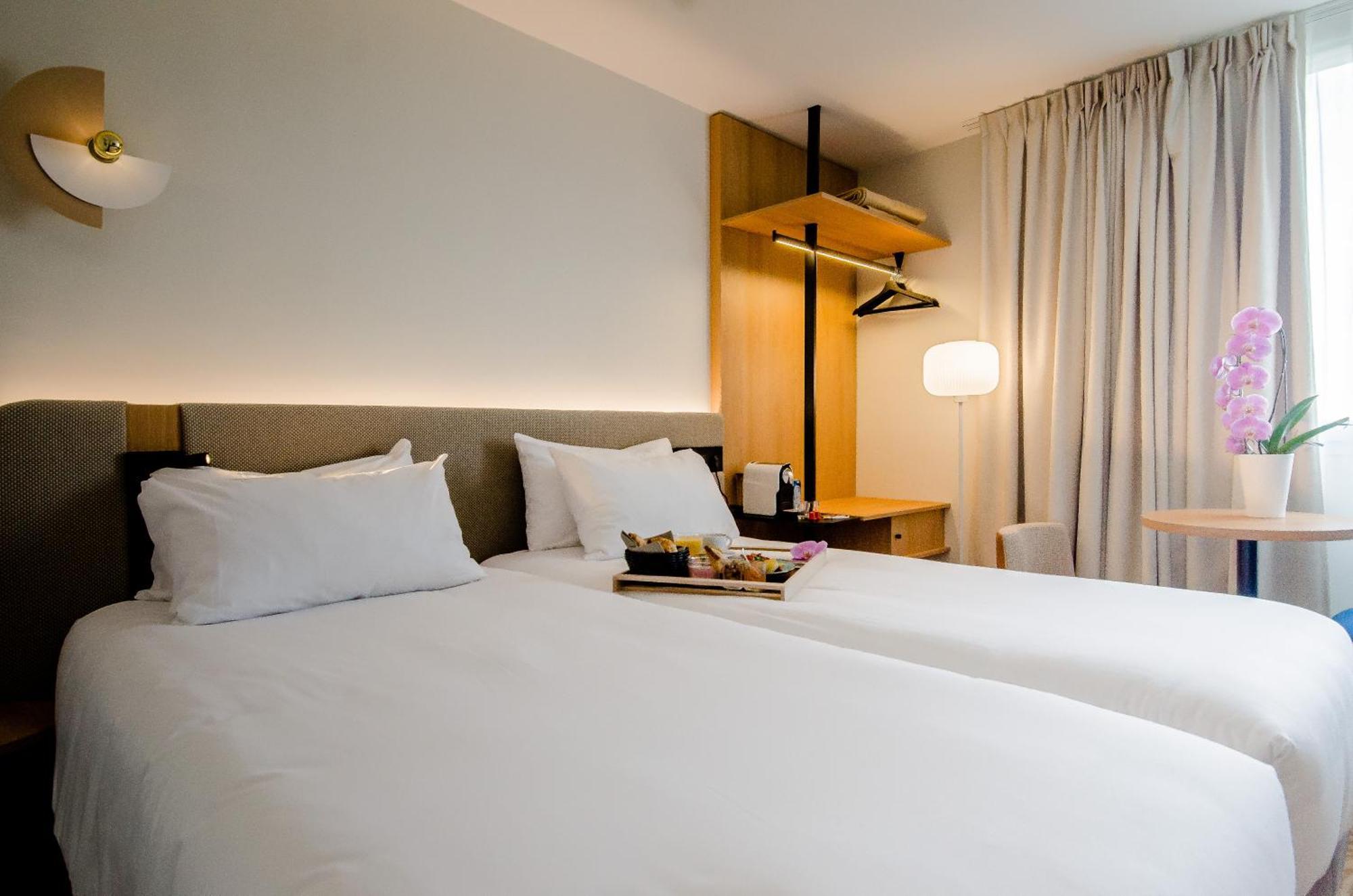 Comfort Twin Room 1 Room 2 Single Beds